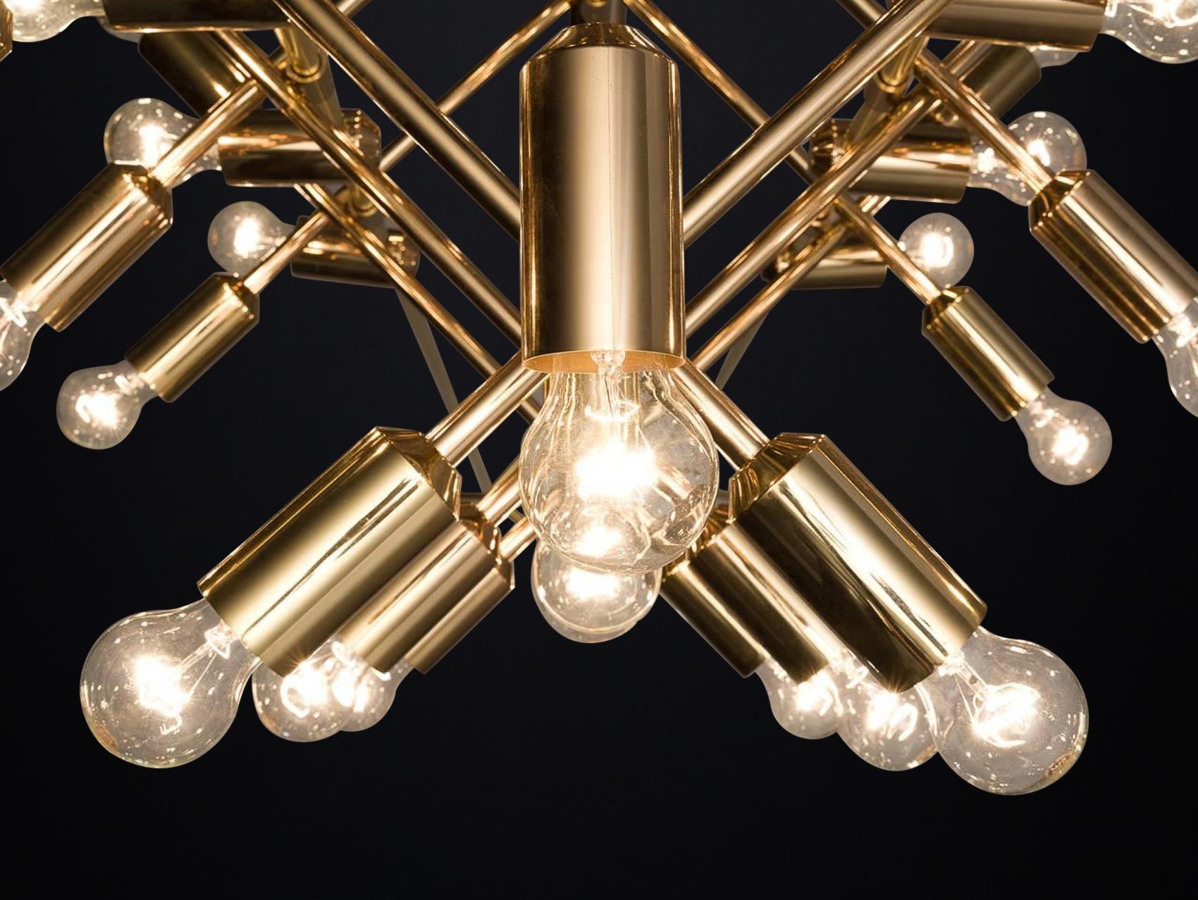 Xl Mid-Century Brass Chandelier with 40 lights, Switzerland 1960s.   For Sale 5