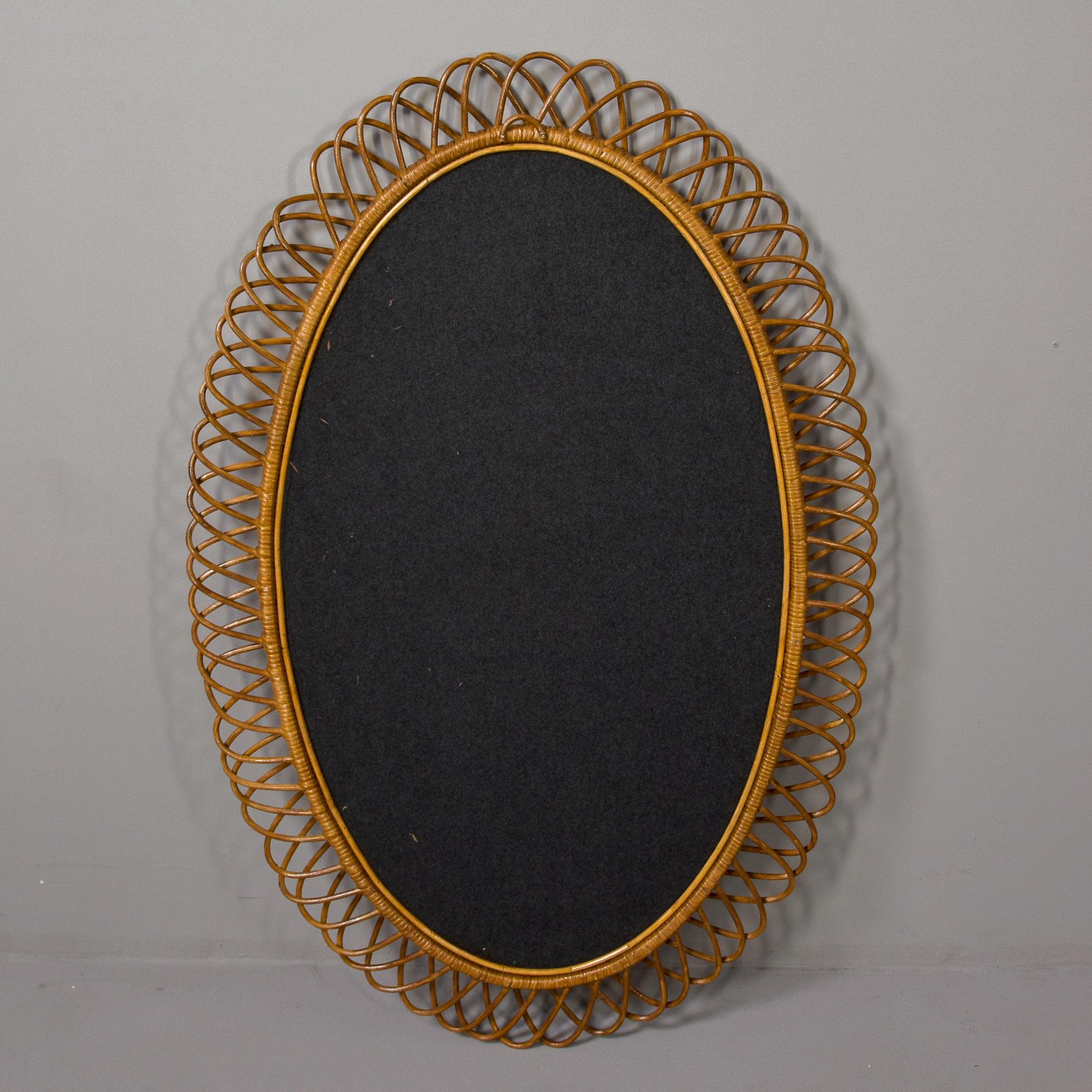 Specchio ovale con cornice in vimini XL del Mid Century italiano in vendita 4