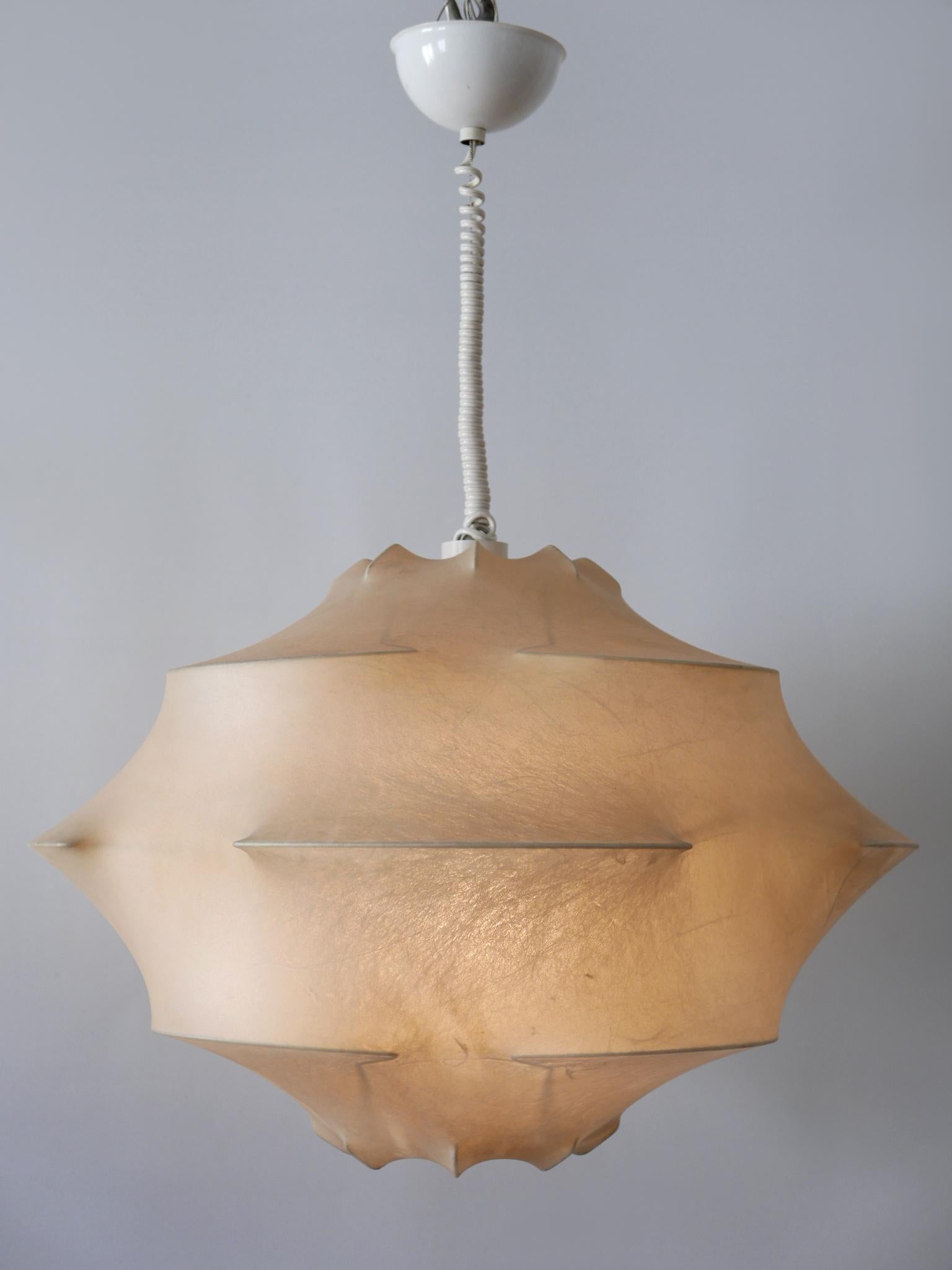XL Mid-Century Modern Cocoon Pendant Lamp or Hanging Light by Flos Italy, 1960s For Sale 3