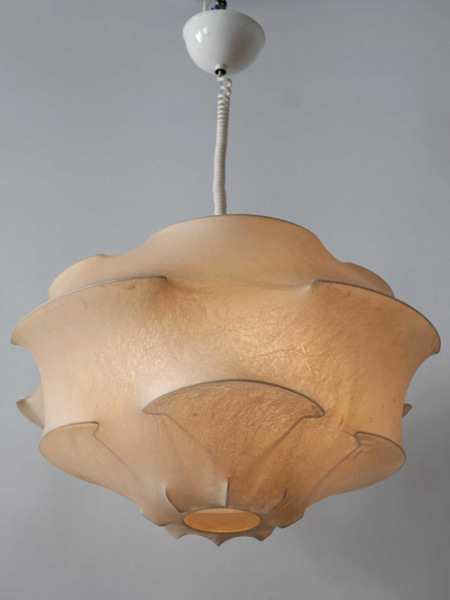 XL Mid-Century Modern Cocoon Pendant Lamp or Hanging Light by Flos Italy, 1960s For Sale 7