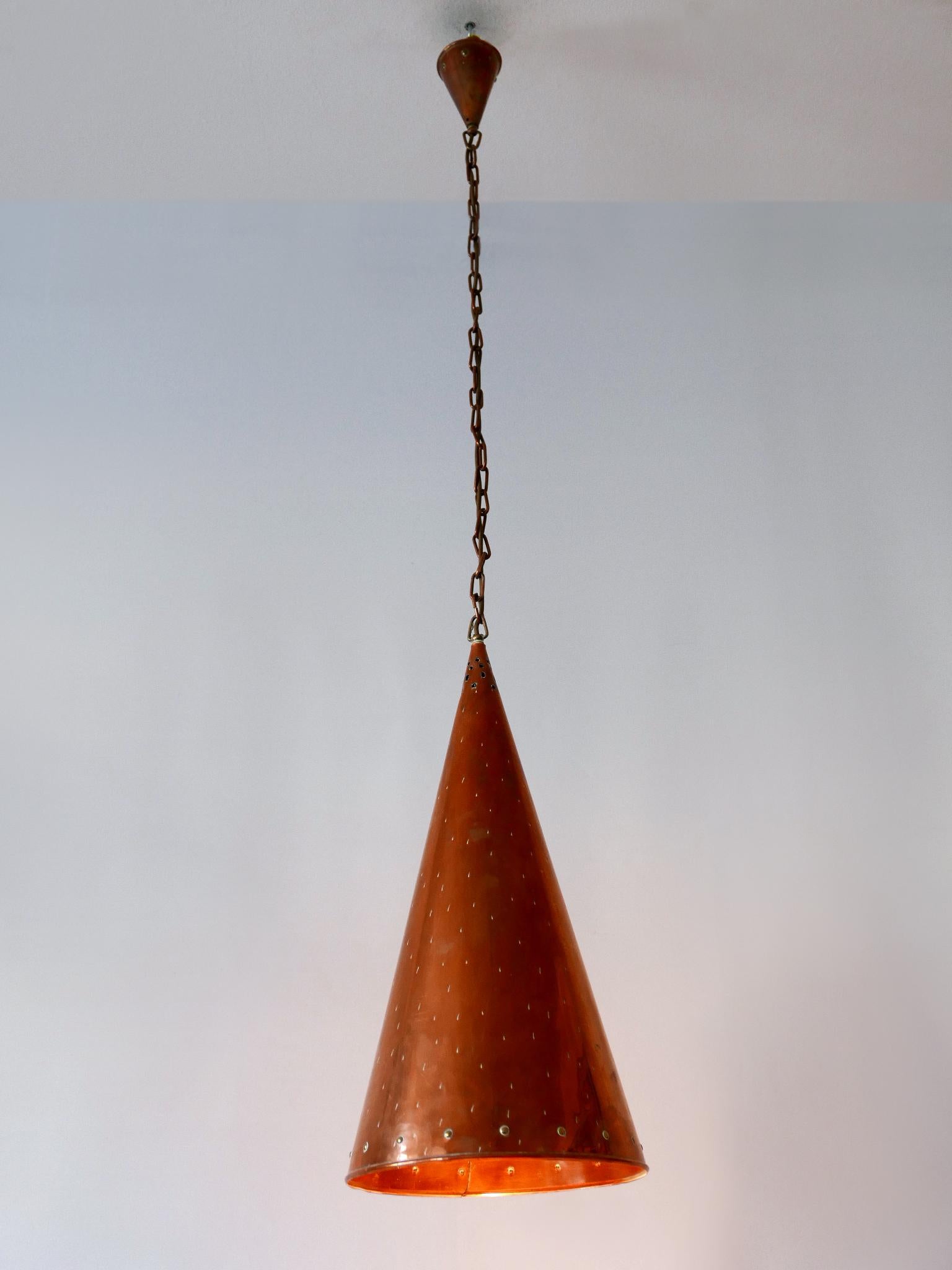 Martelé Lampe suspendue XL en cuivre moderne du milieu du siècle dernier par E.S. Horn Aalestrup Danemark Années 1950 en vente