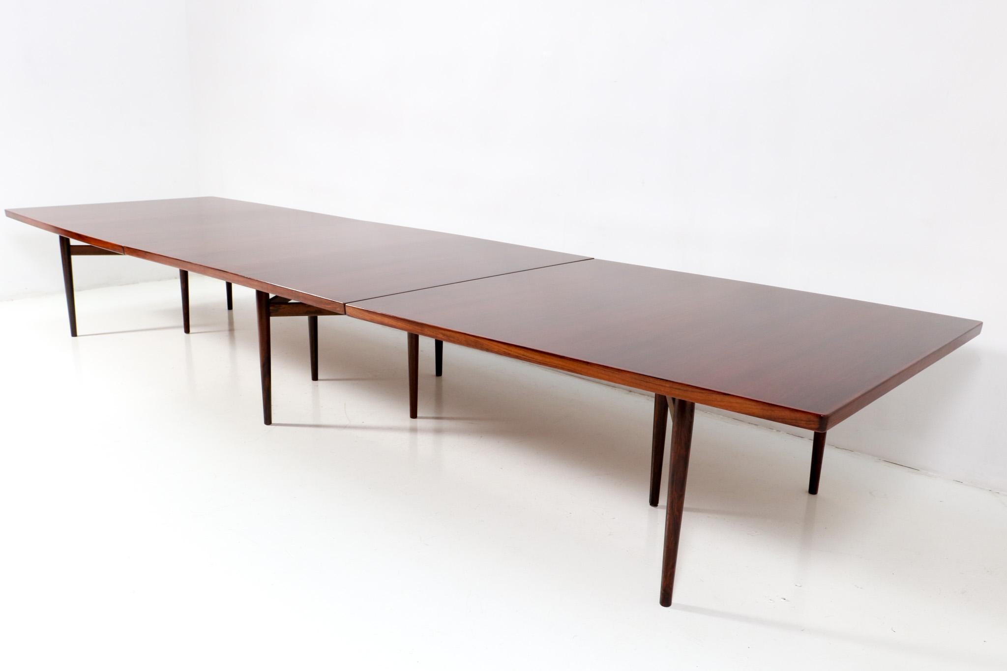 XL Mid-Century Modern Rosewood Conference Table by Arne Vodder for Sibast For Sale 8