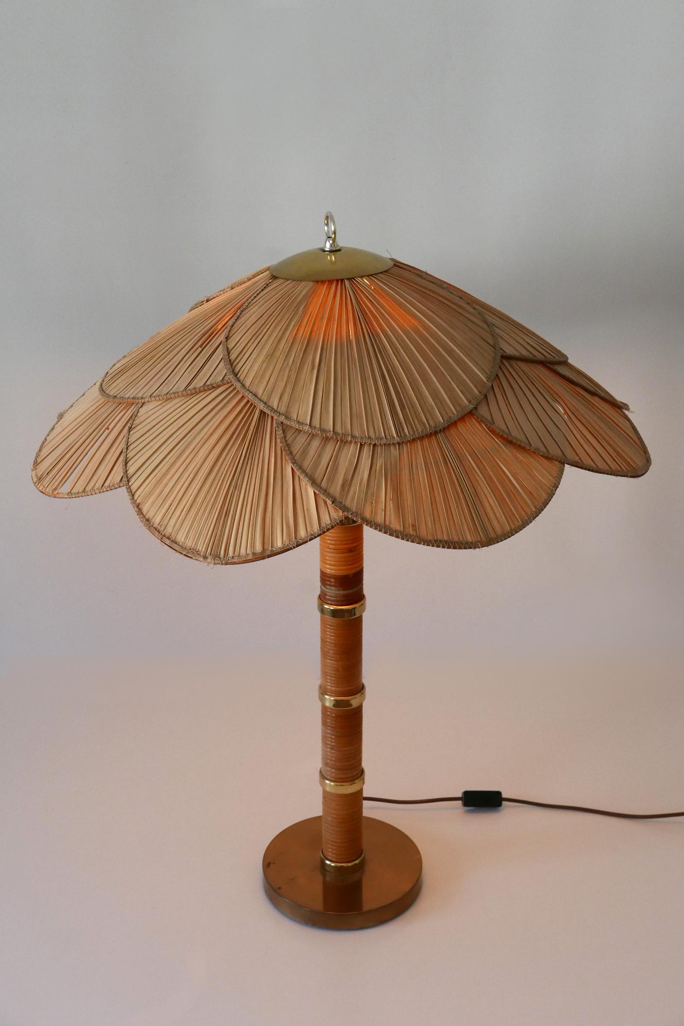 XL Mid-Century Modern Uchiwa Table Lamp or Floor Light by Miranda AB Sweden In Good Condition For Sale In Munich, DE