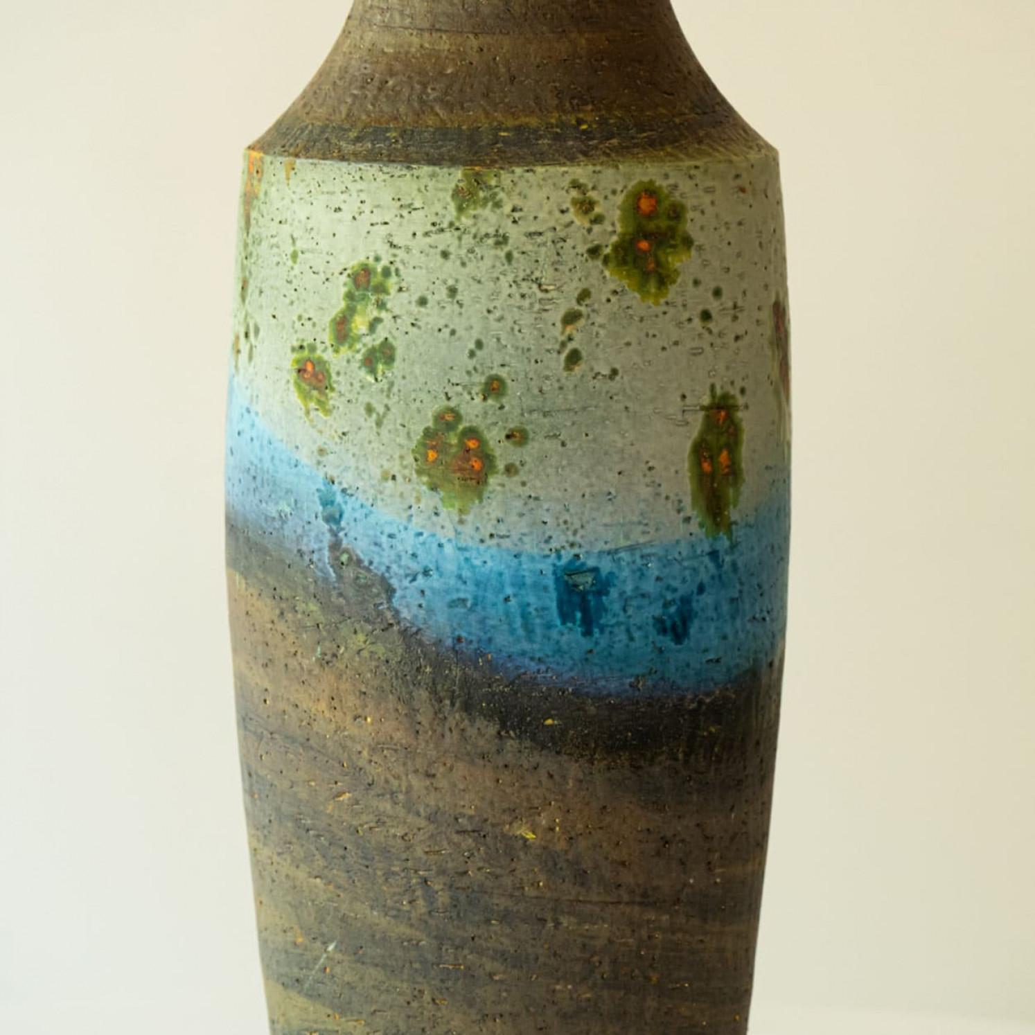 Mid-Century Modern XL Multi Color Ceramic FLoor Table Lamp, Silk Lampshade by R. Houben en vente