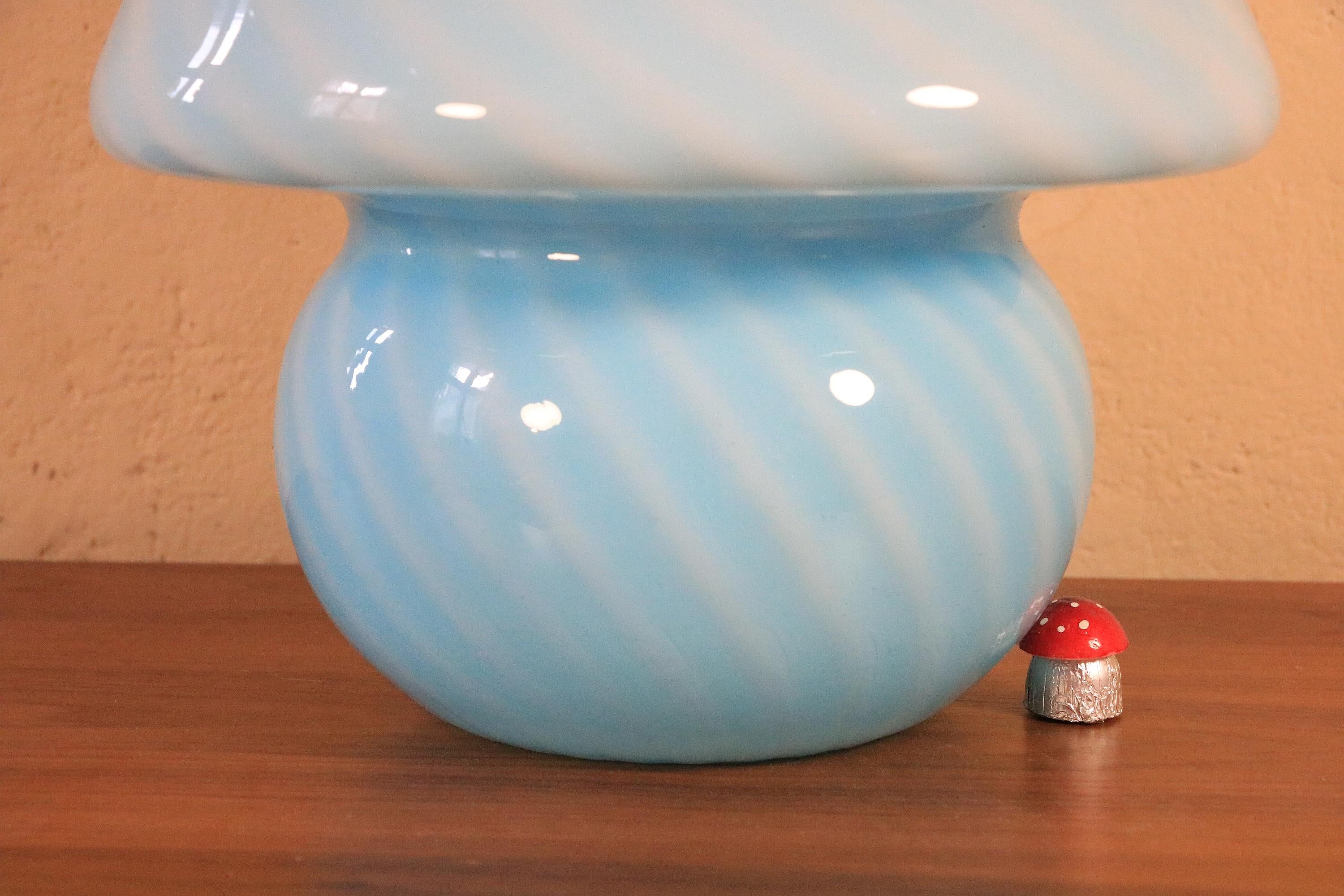 XL Mushroom Table Lamp, Blue Murano Glass, Italy, 1970s In Good Condition For Sale In Berlin, BE