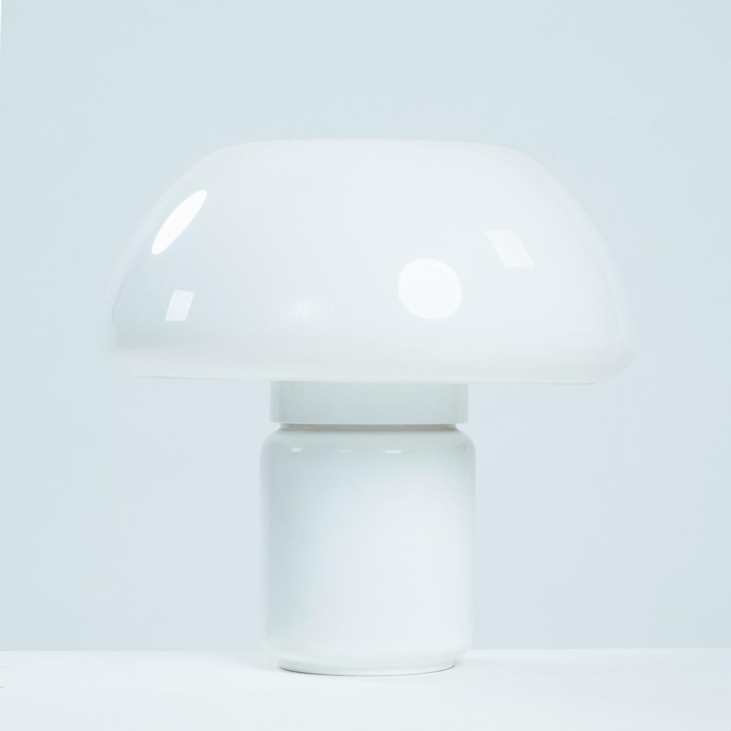 Lámpara de mesa XL en forma de seta de Elio Martinelli para Martinelli Luce, años 60, 2 disponibles Moderno de mediados de siglo en venta