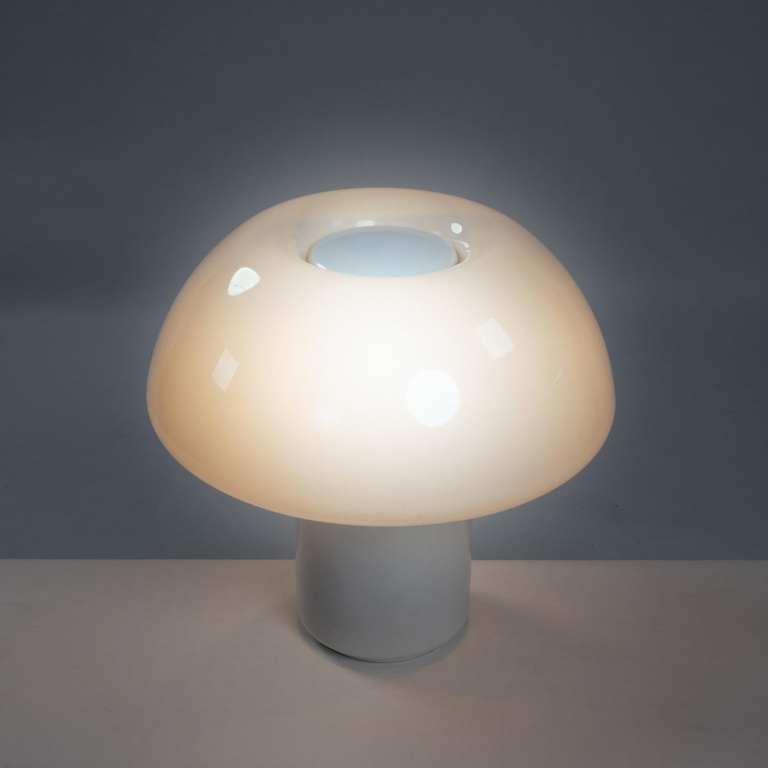 Lámpara de mesa XL en forma de seta de Elio Martinelli para Martinelli Luce, años 60, 2 disponibles mediados del siglo XX en venta