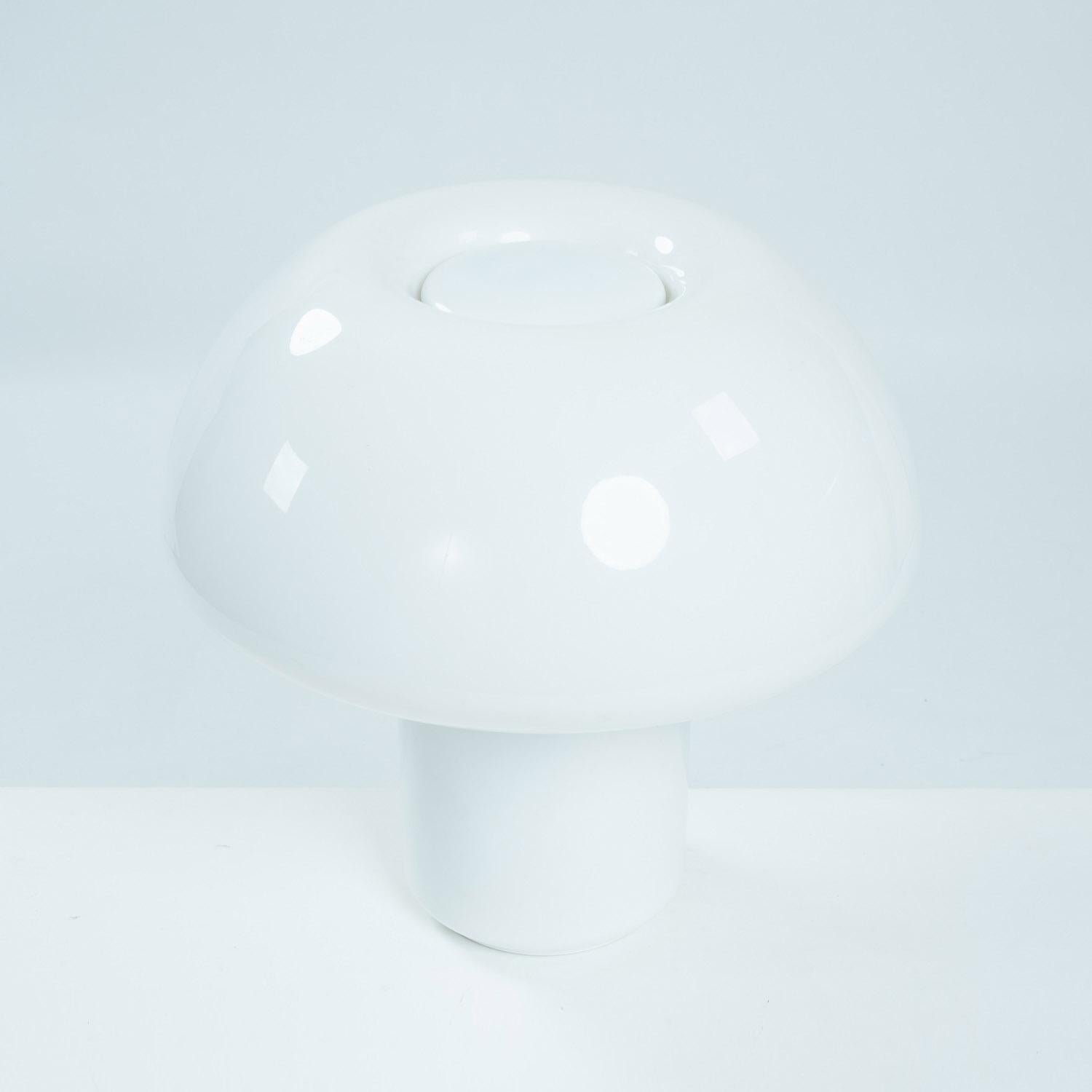 Lámpara de mesa XL en forma de seta de Elio Martinelli para Martinelli Luce, años 60, 2 disponibles Aluminio en venta