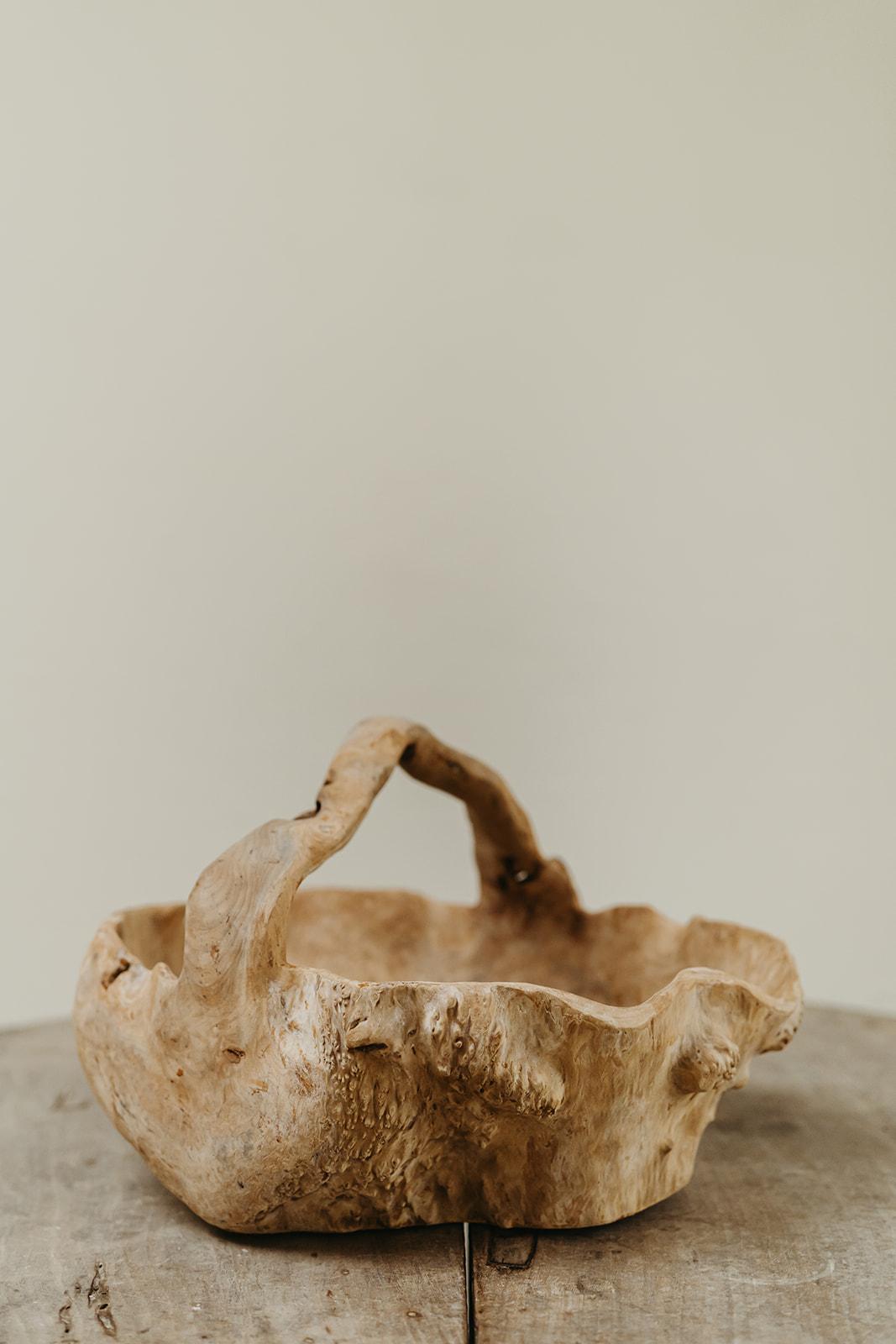 cesta muy grande de madera de olivo, maravillosa pátina, precioso objeto decorativo ..