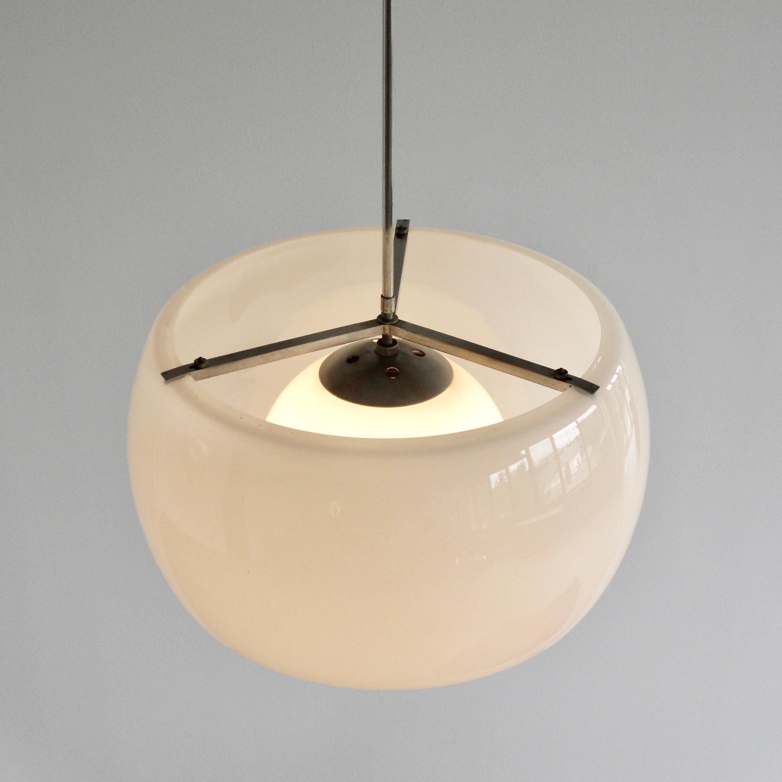 Italian XL Omega Hanging Lamp by Vico Magistretti, 1962