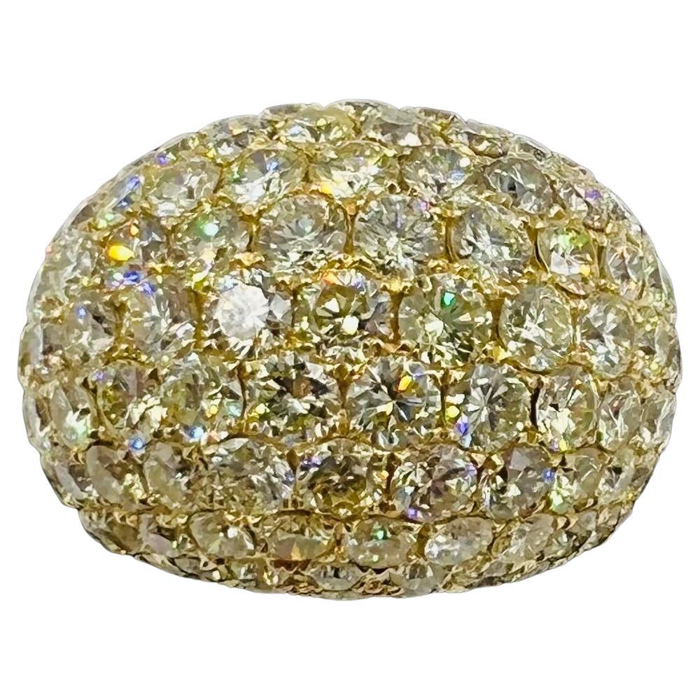 Anello a cupola XL con pavé di diamanti in oro giallo 18 carati