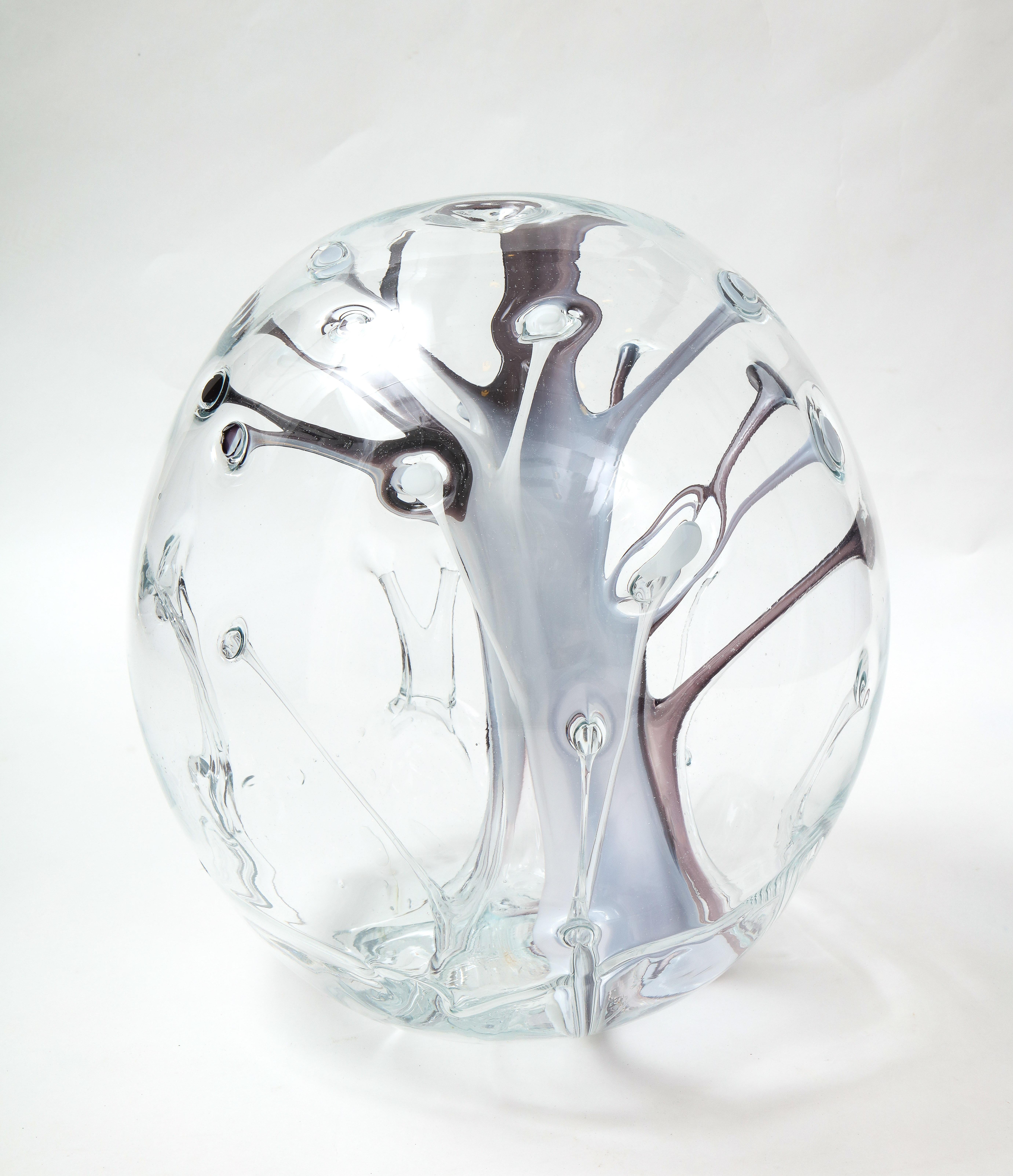 XL Peter Bramhall Glass Sculpture. In Good Condition For Sale In New York, NY