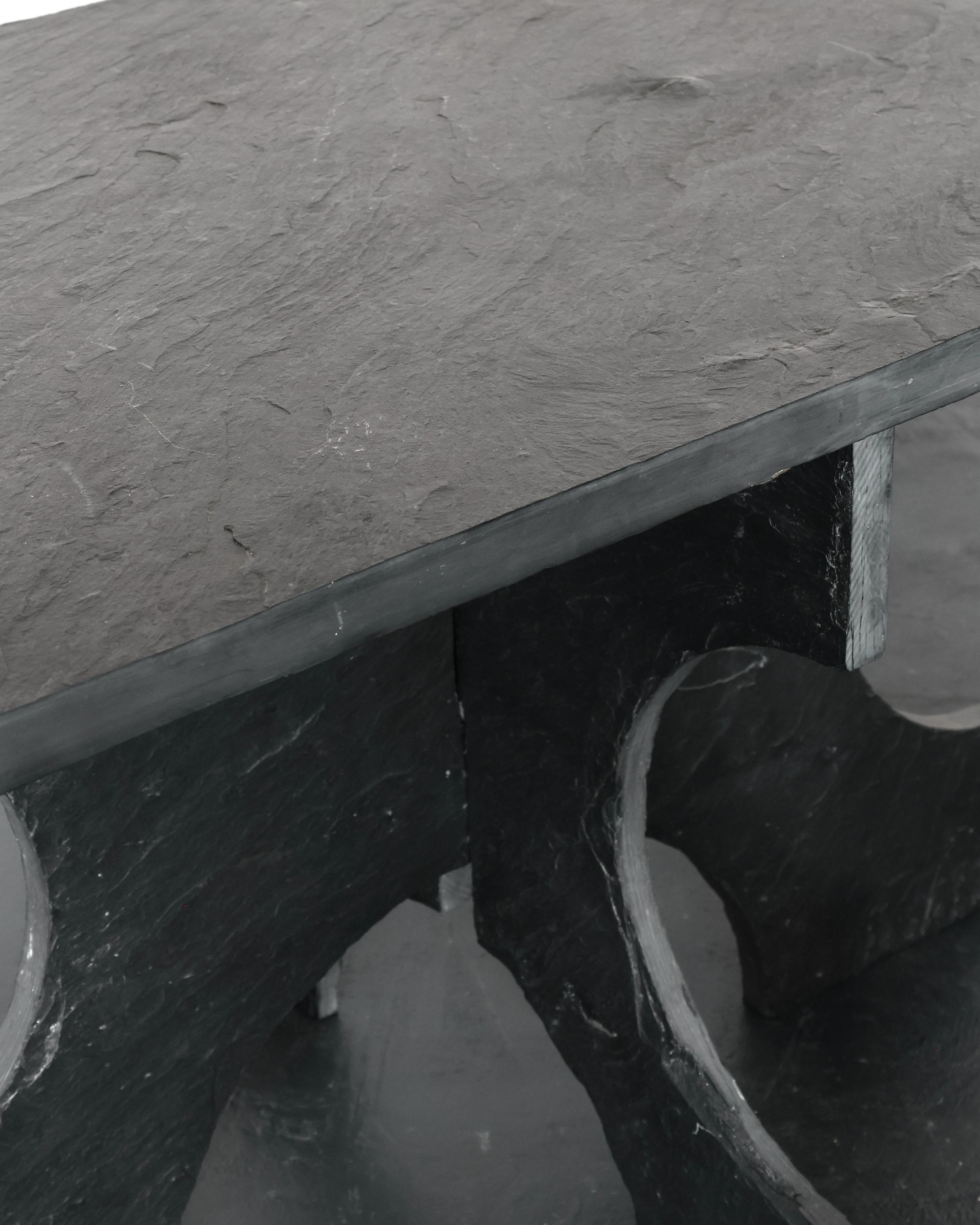 XL Tavolo primitivo francese in ardesia Riven in vendita 5