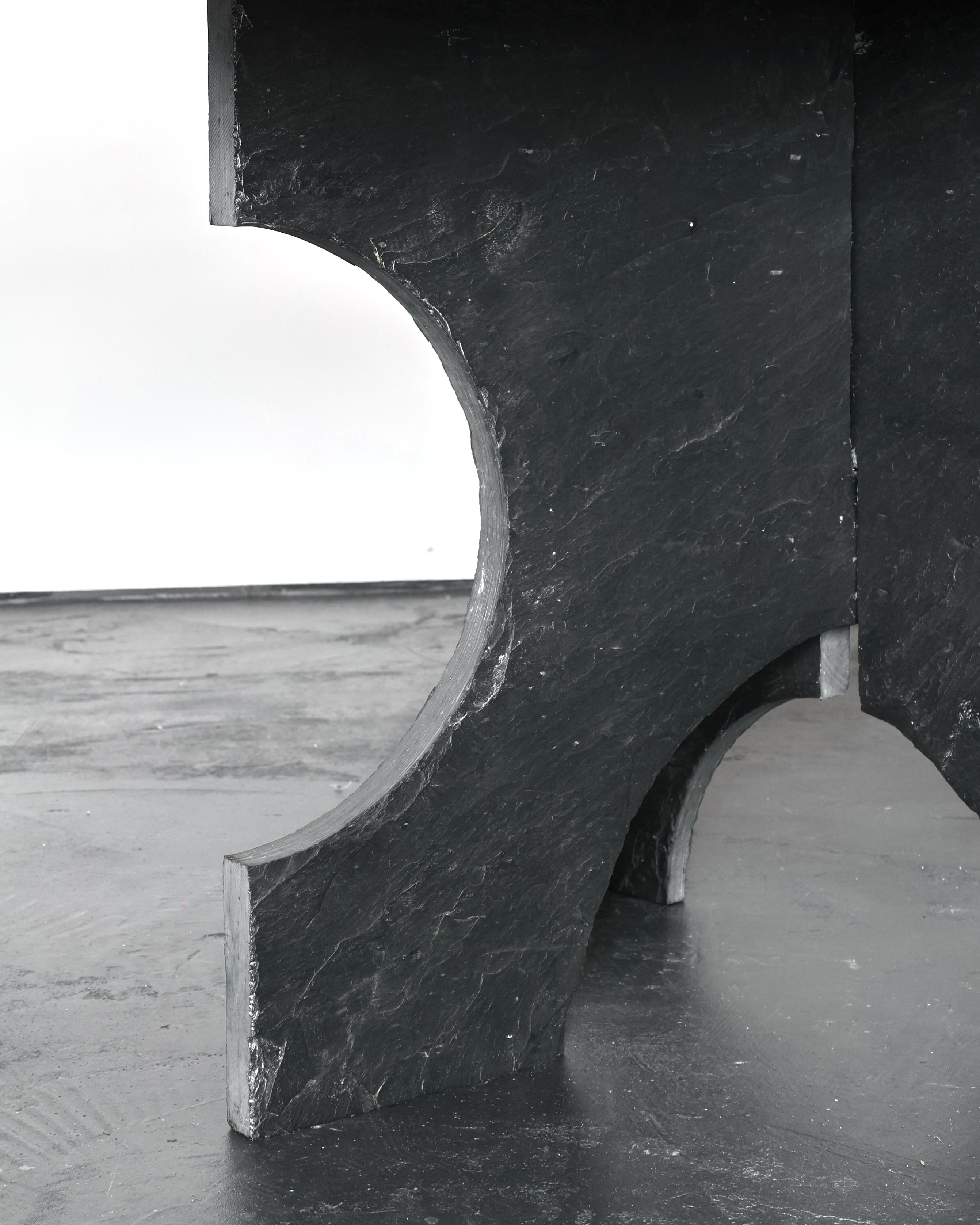 XL Tavolo primitivo francese in ardesia Riven in vendita 4