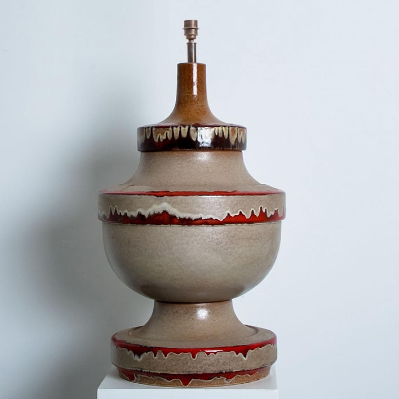 Ère spatiale Lampe de bureau XL en céramique rouge taupe, Allemagne en vente