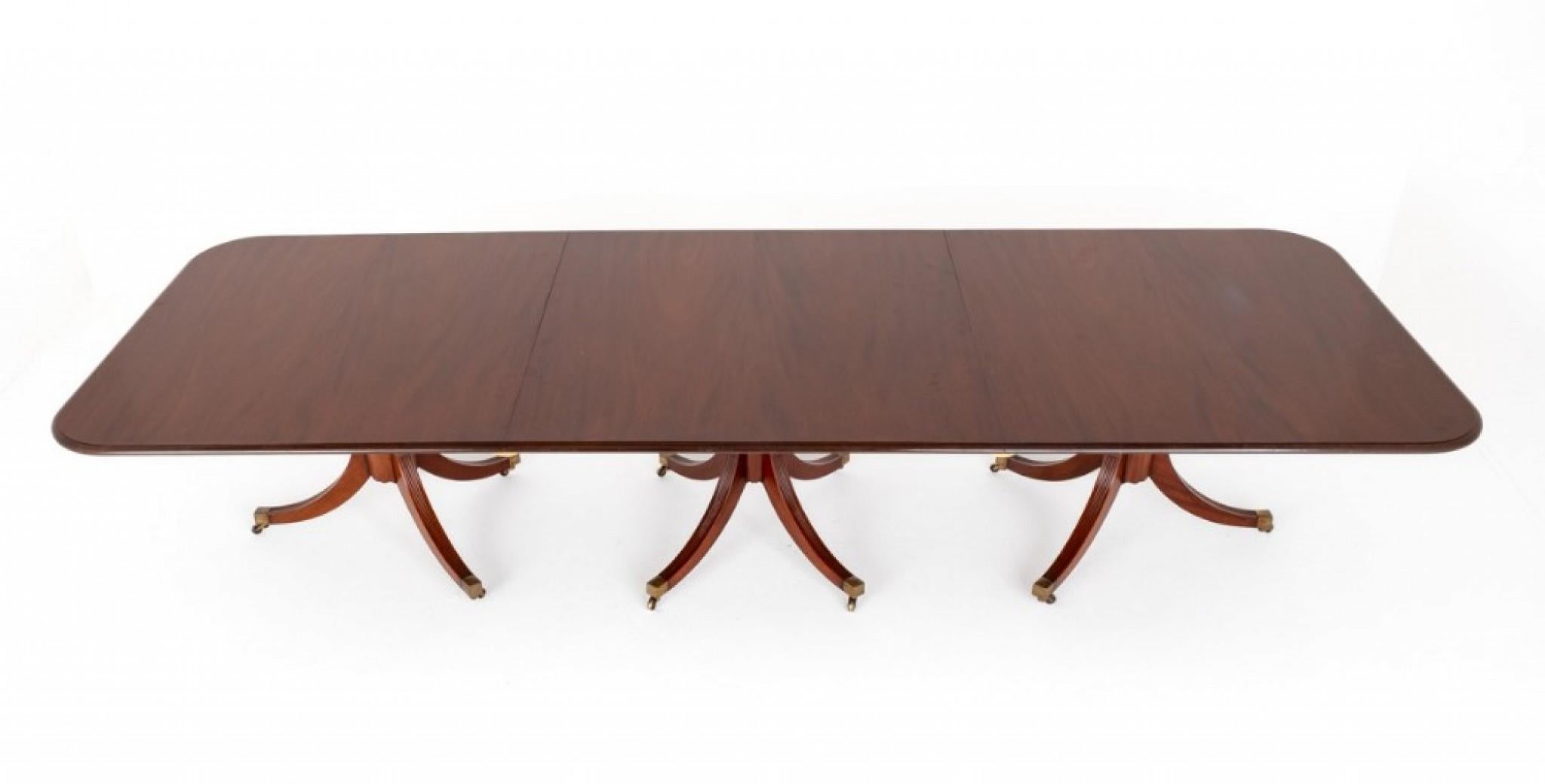 XL Regency Dining Table 18 Seater Extending Mahogany For Sale 2