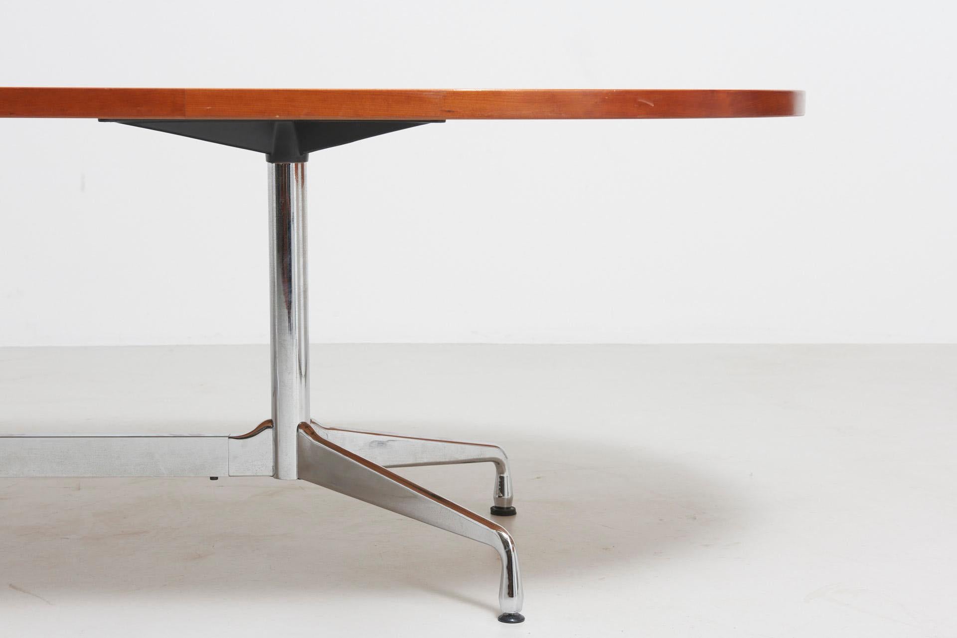 Extra Large Segmented Base table, by Charles & Ray Eames 2