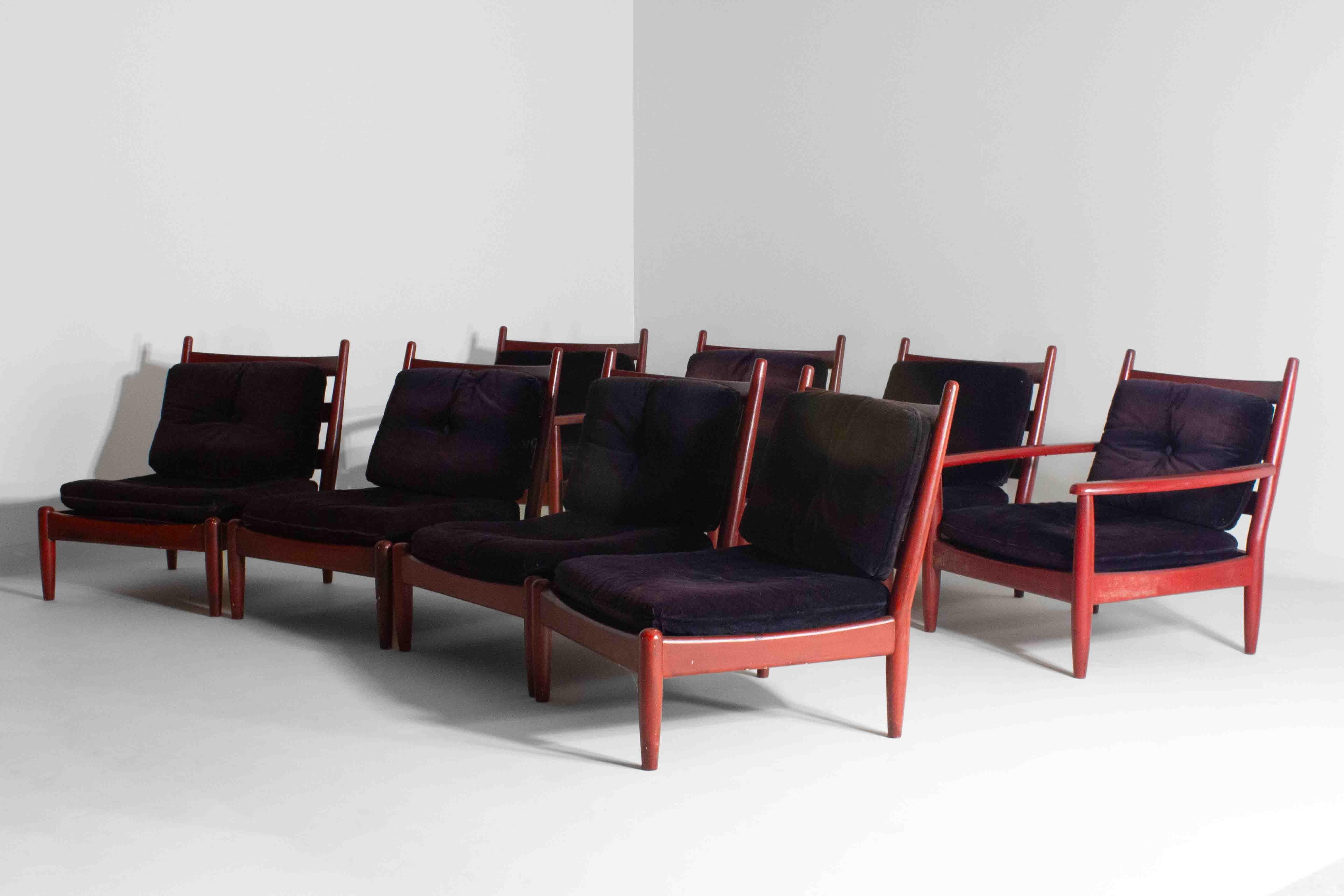 XL set of 8 mid-century lounge chairs and 2 coffee tables, Belgium 1960s In Fair Condition For Sale In Antwerpen, VAN