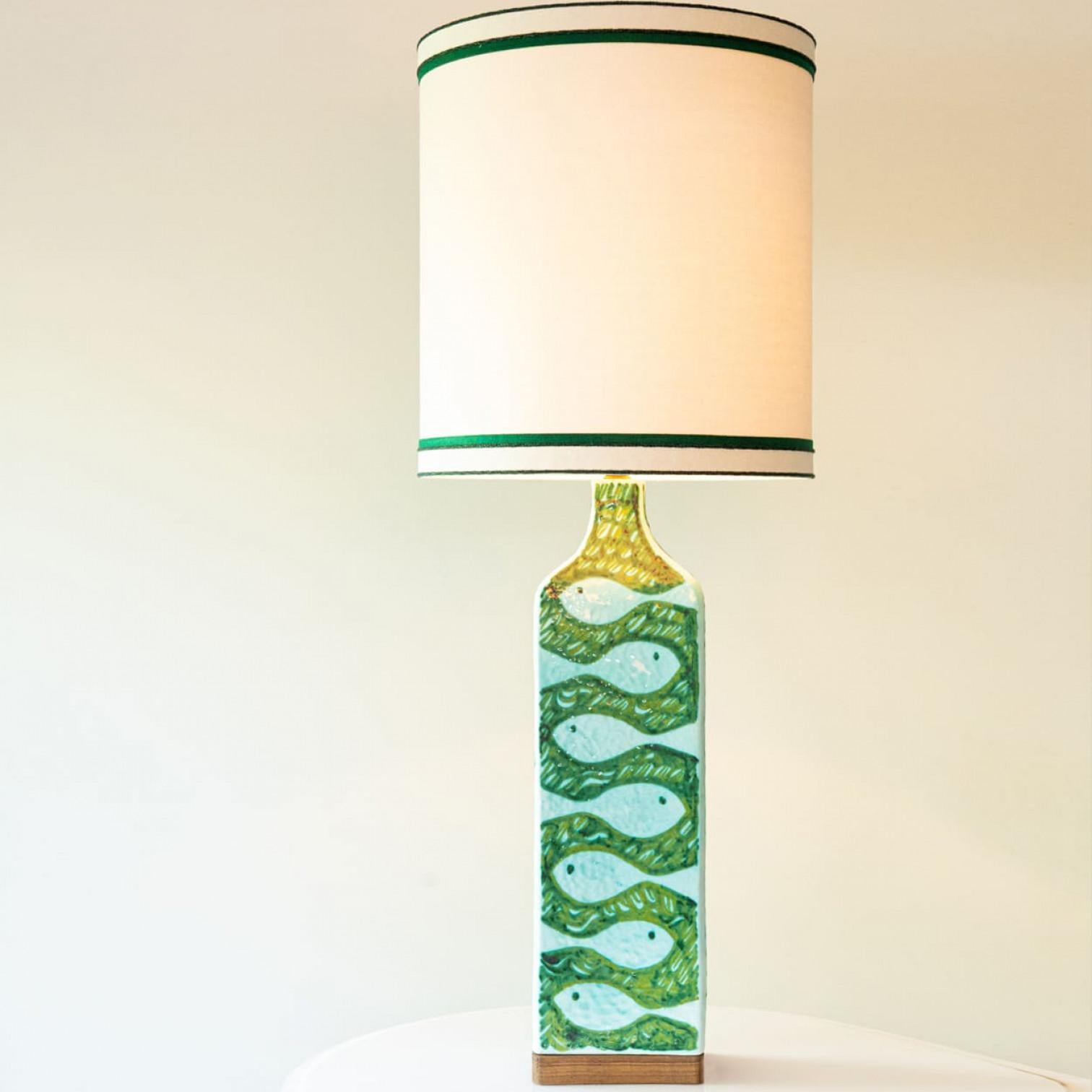 Francese Lampada da terra XL Smaragd and Light in ceramica turchese, paralume nuovo di R. Houben in vendita