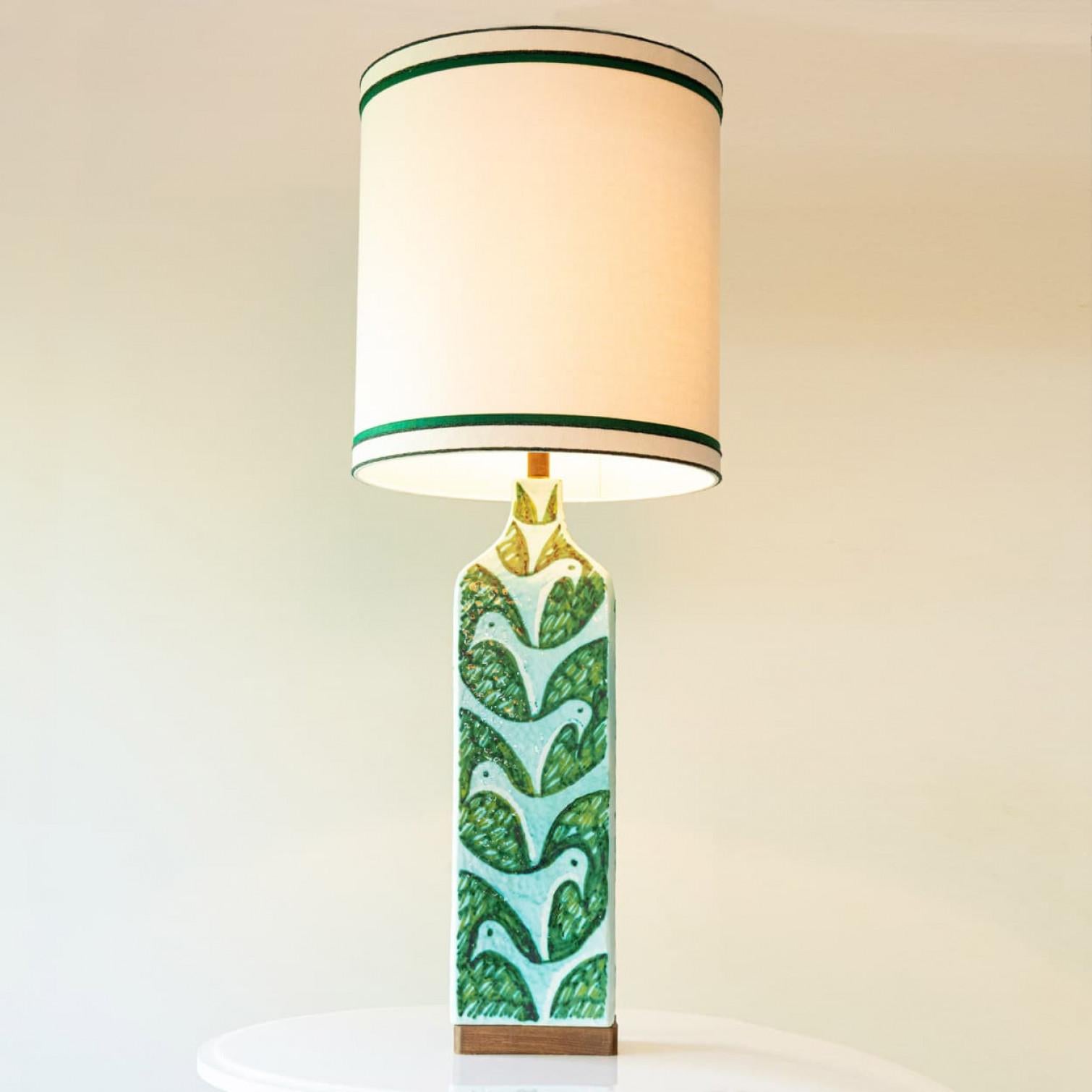 Fine XX secolo Lampada da terra XL Smaragd and Light in ceramica turchese, paralume nuovo di R. Houben in vendita