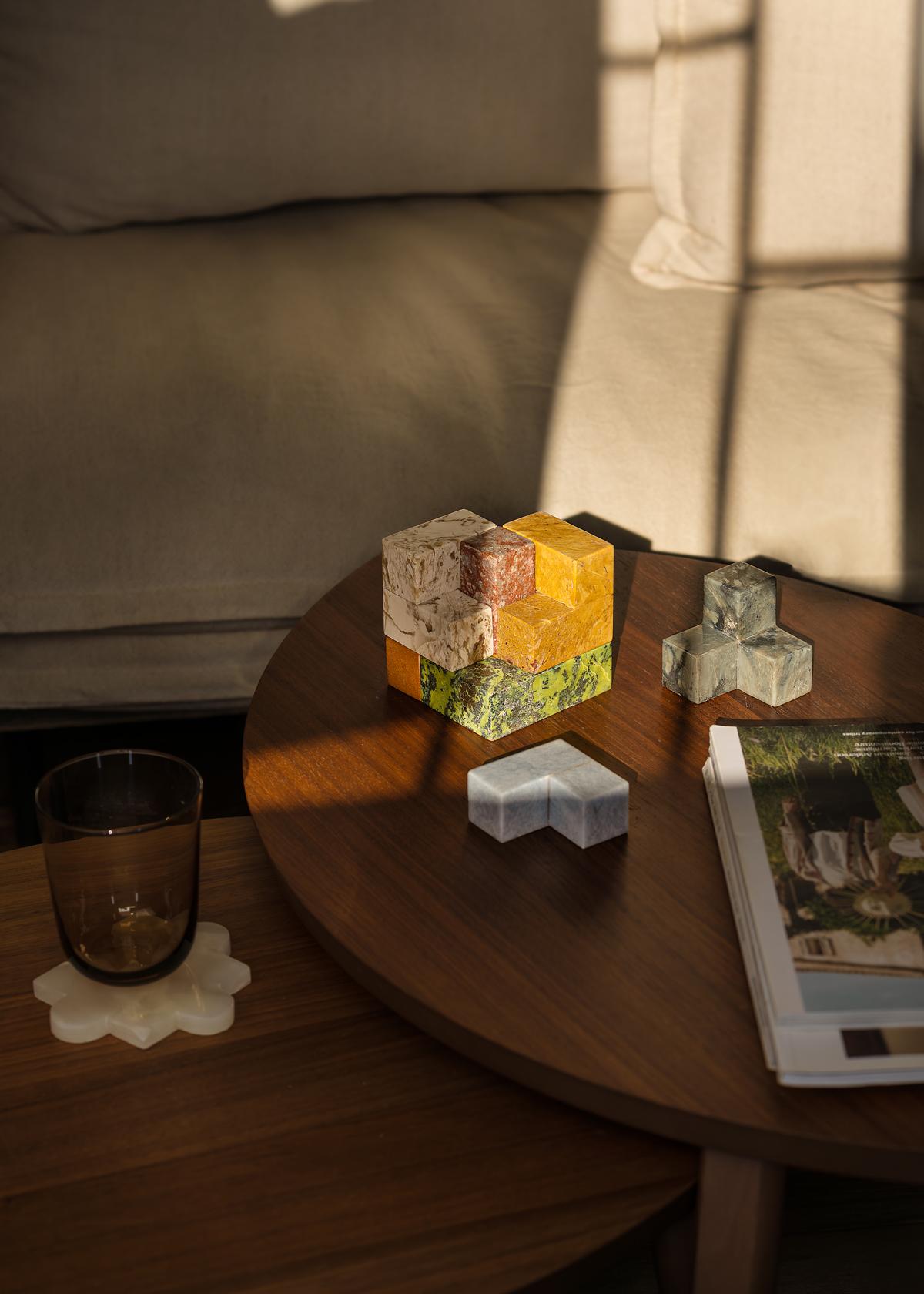 Pietra Puzzle di gemme colorate XL Soma Cube 3D in vendita
