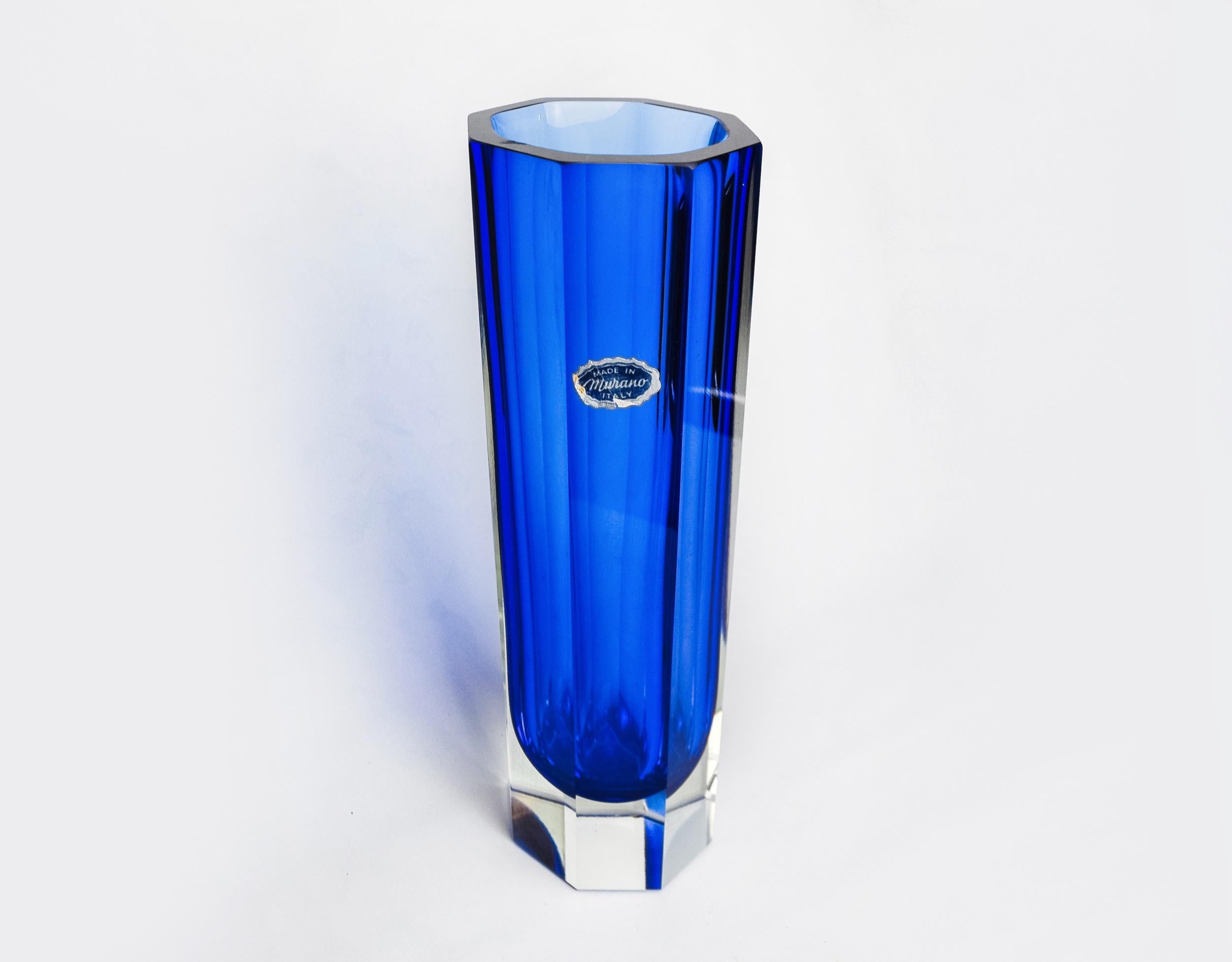 Blaue Sommerso-Vase XL von seguso, facettiertes Glas, murano, Italien, 1970 (Ende des 20. Jahrhunderts) im Angebot