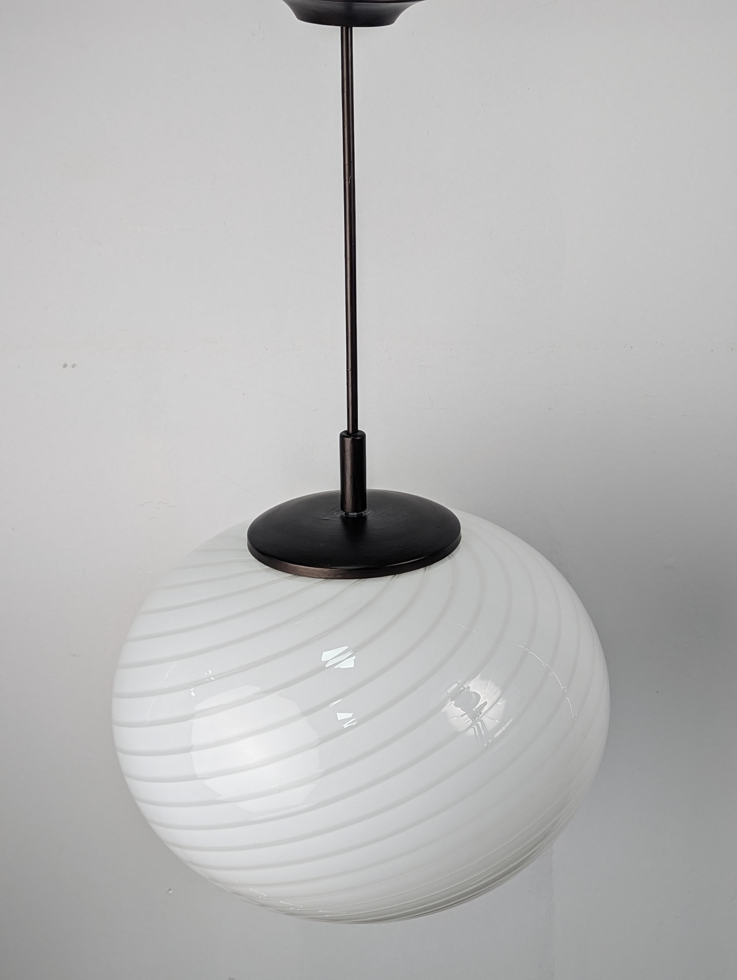 Mid-Century Modern XL Spiral Murano Glass Globe Lamp by Vetri Murano, 1970s For Sale