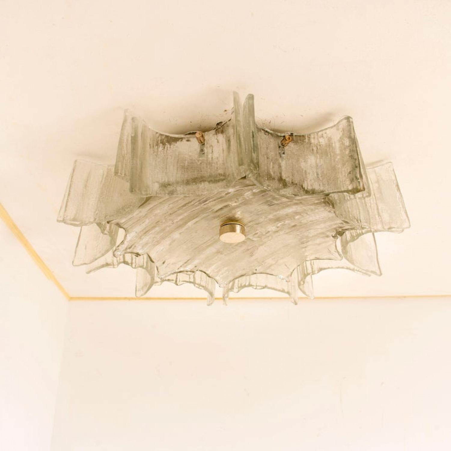 20ième siècle Plafonnier en verre en forme d'étoile XL, années 1960 en vente