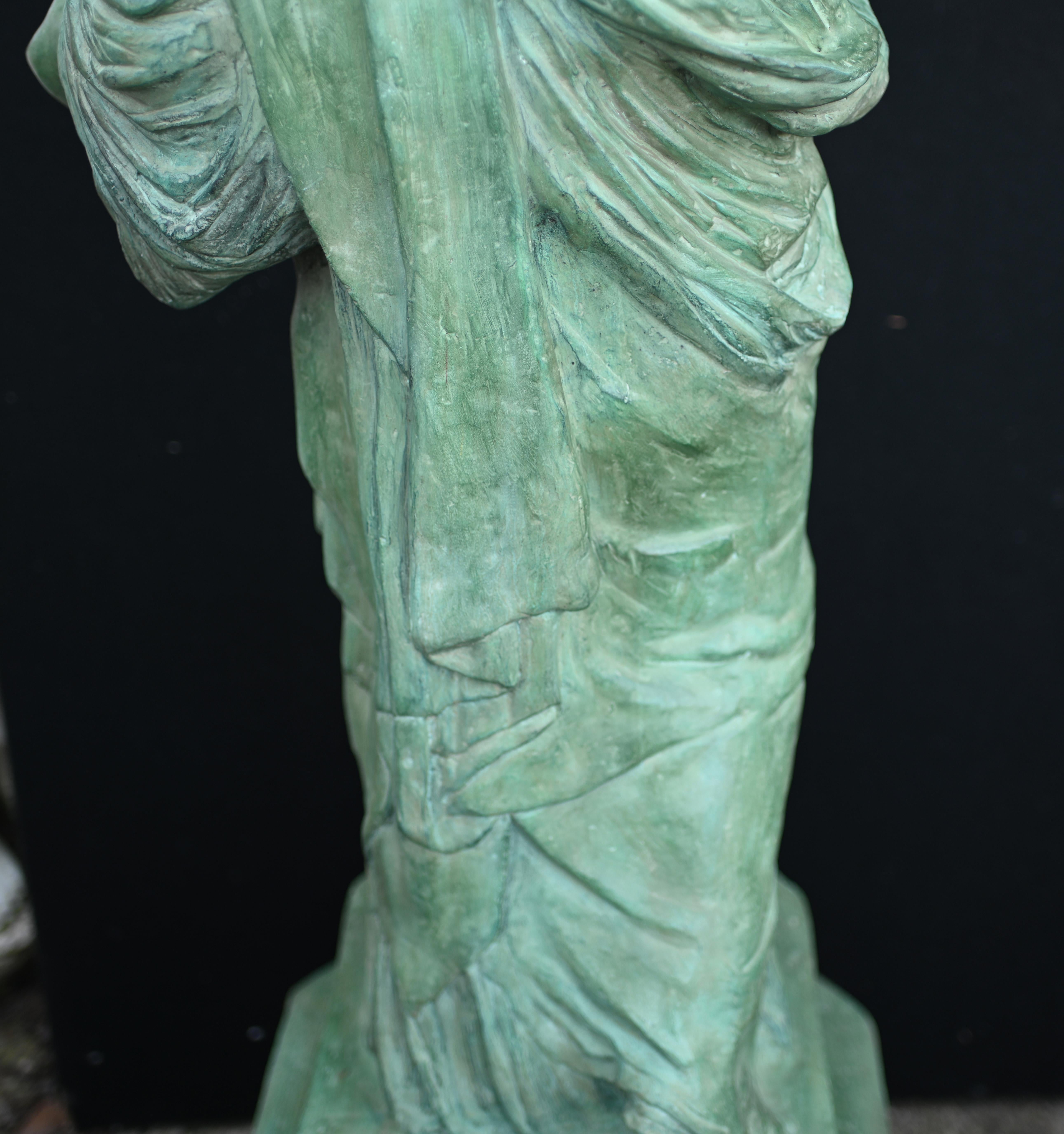 Statue der Freiheitsstatue aus Bronze, New Yorker Lampe im Angebot 7