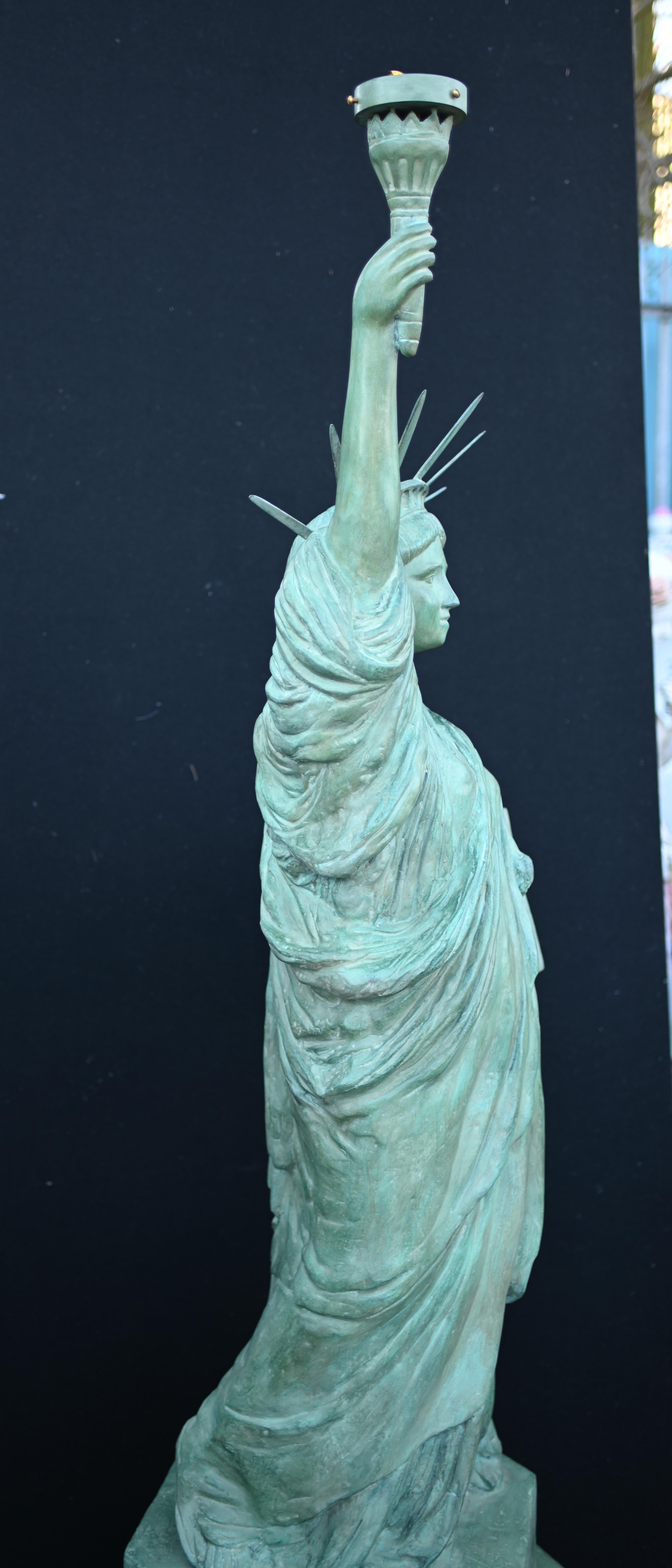 XL Statue of Liberty Bronze Statue New York Lamp For Sale 7