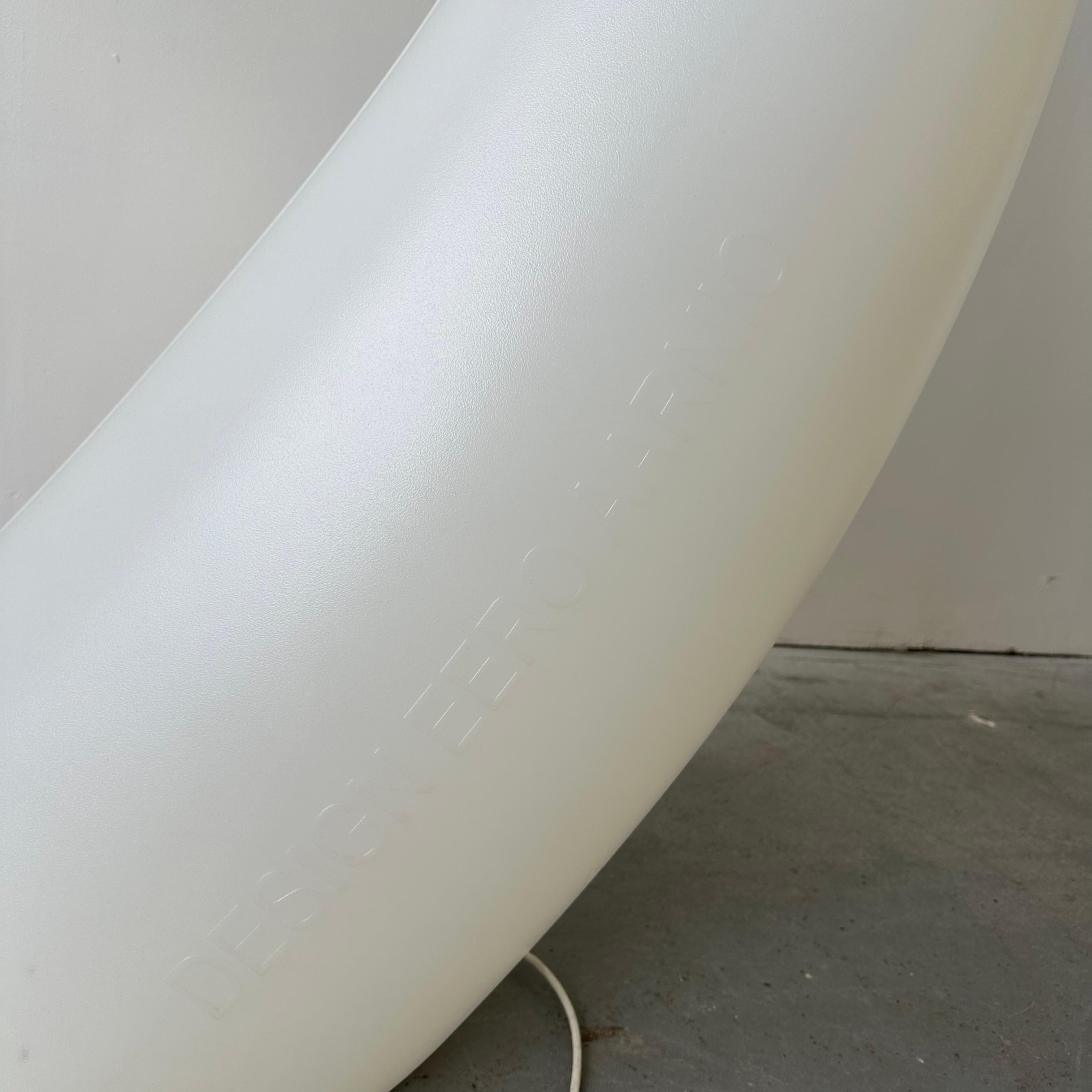 XL Swan Lamp by Eero Aarnio In Good Condition In Chicago, IL
