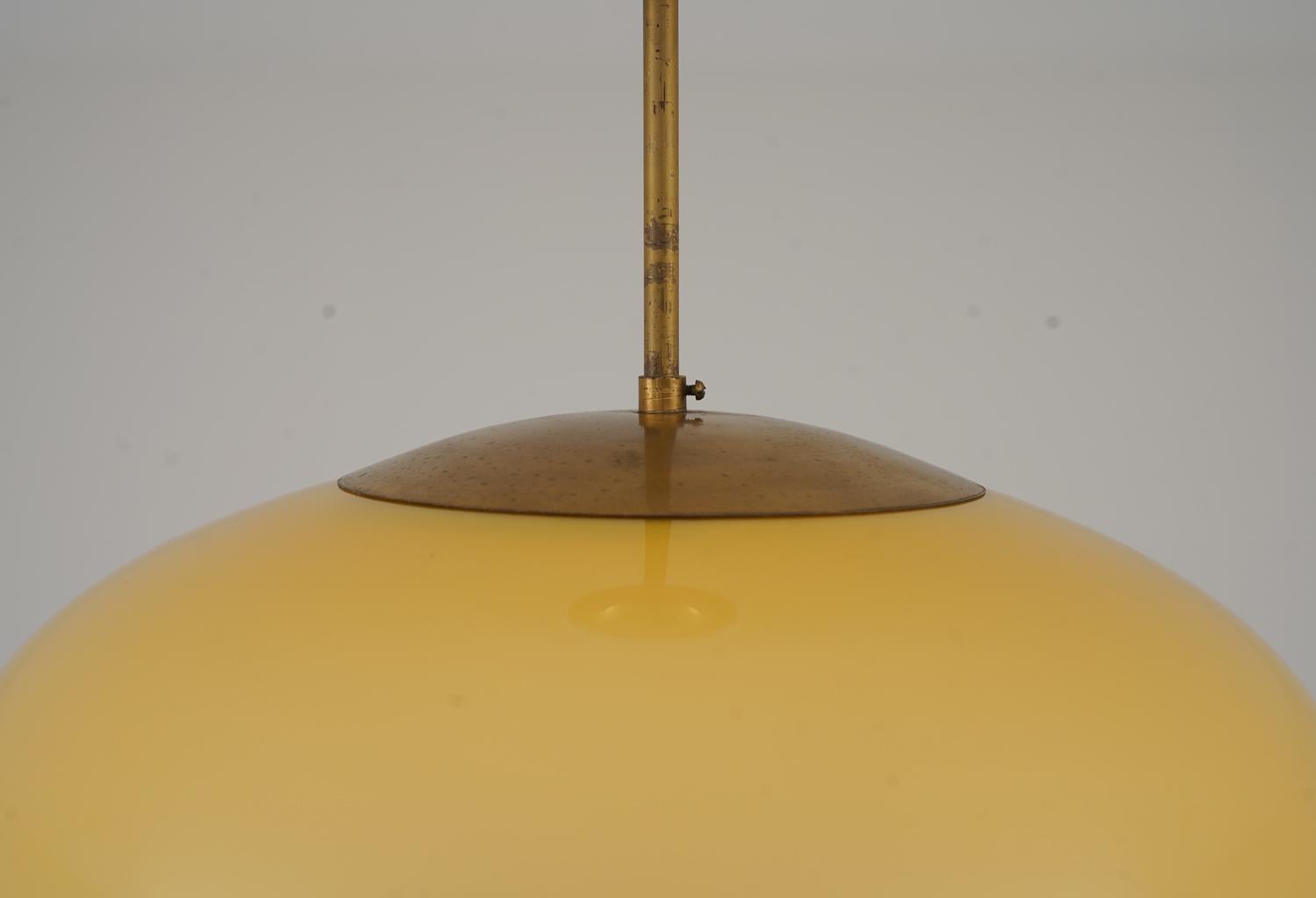 XL Swedish Modern Brass and Glass Pendants In Good Condition For Sale In Karlstad, SE
