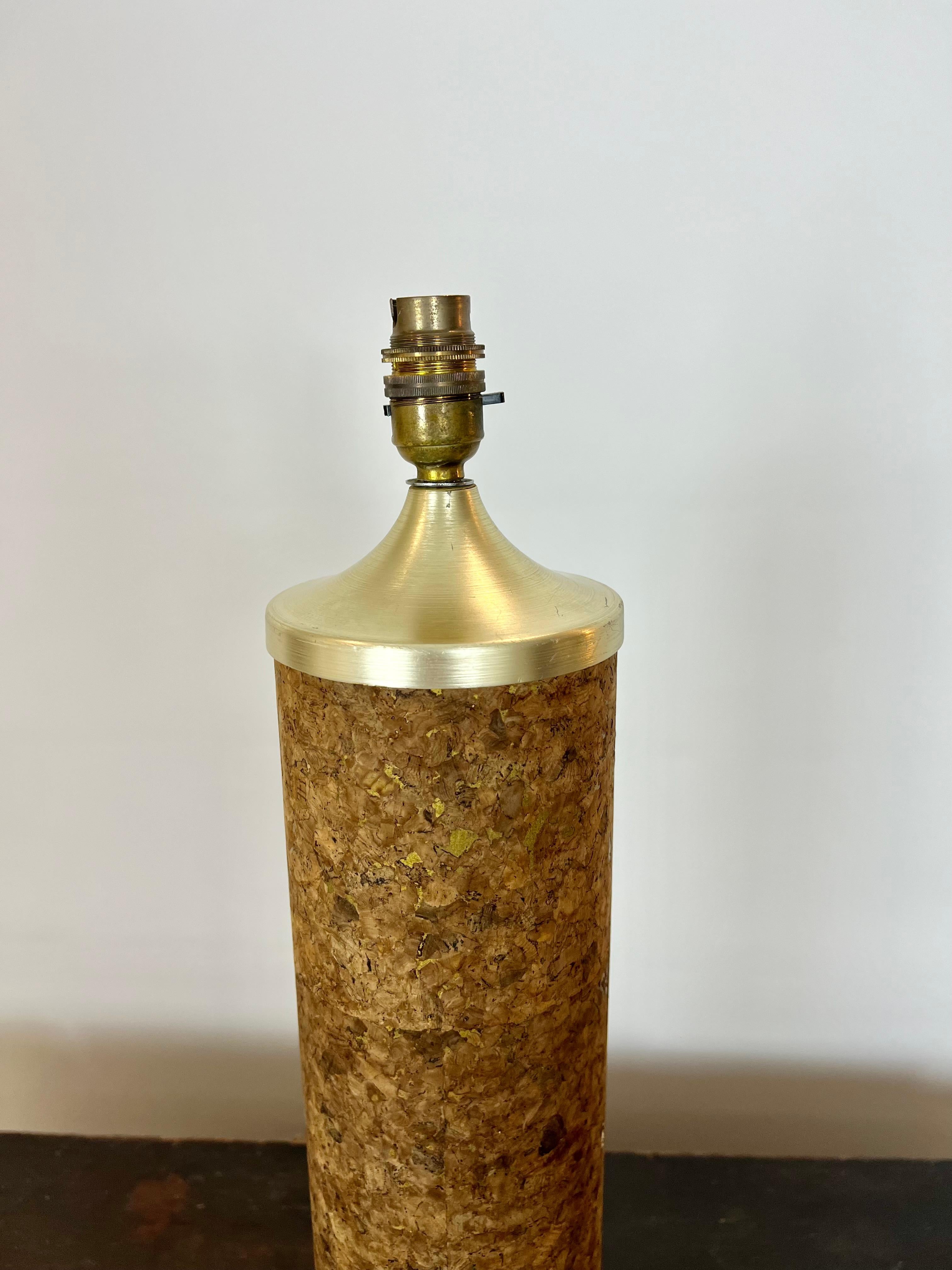 Lámpara de sobremesa XL de corcho y latón de Durlston Designs Ltd, Inglaterra c.1950 siglo XX en venta