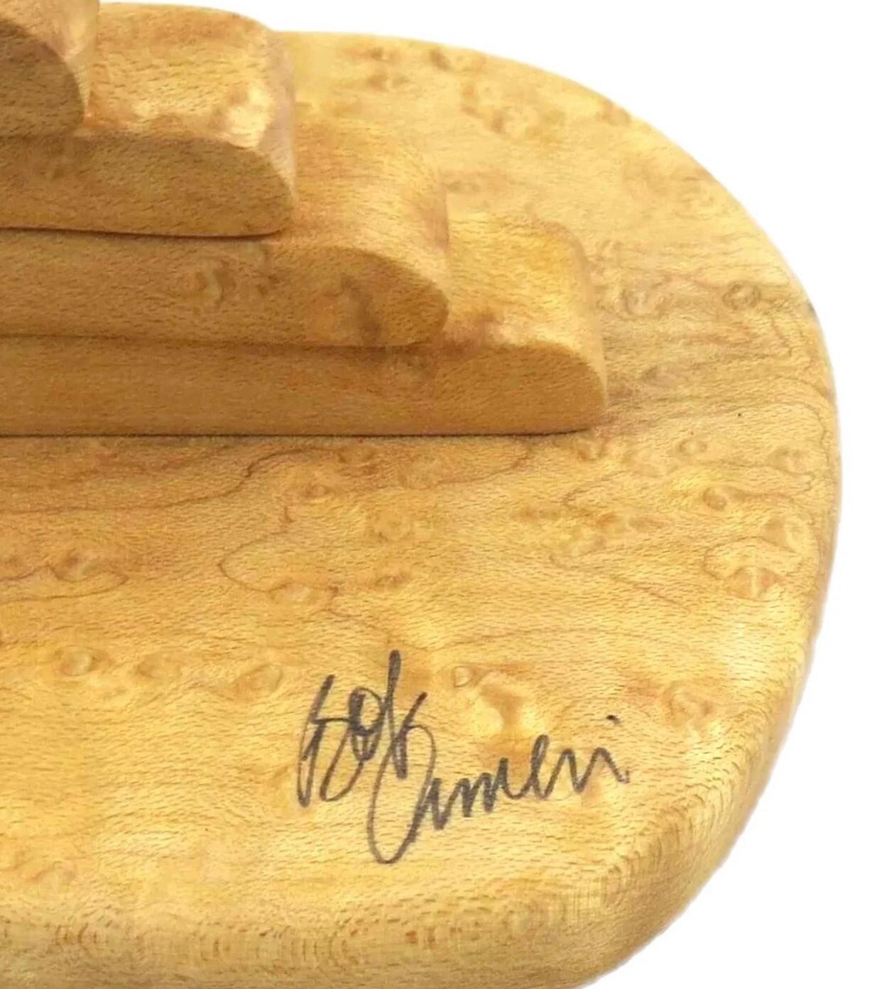 20ième siècle XL Artisan Hand Turned Modern  Bois d'érable cinétique MCM Menorah signé en vente