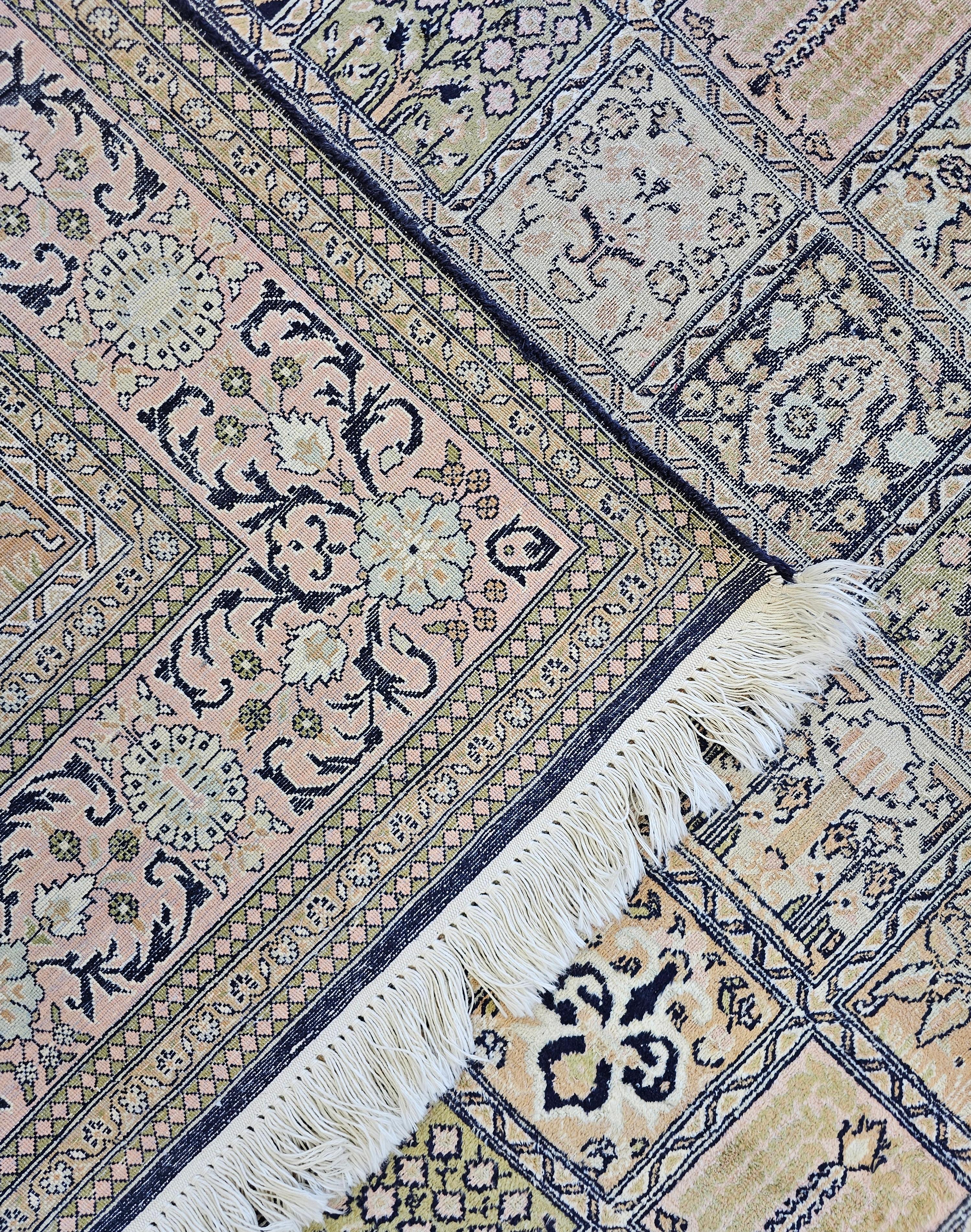 XL Vintage handgeknüpfter Seidenteppich „Garden of Paradise“ , Nepal 1950er Jahre im Zustand „Gut“ im Angebot in Beograd, RS