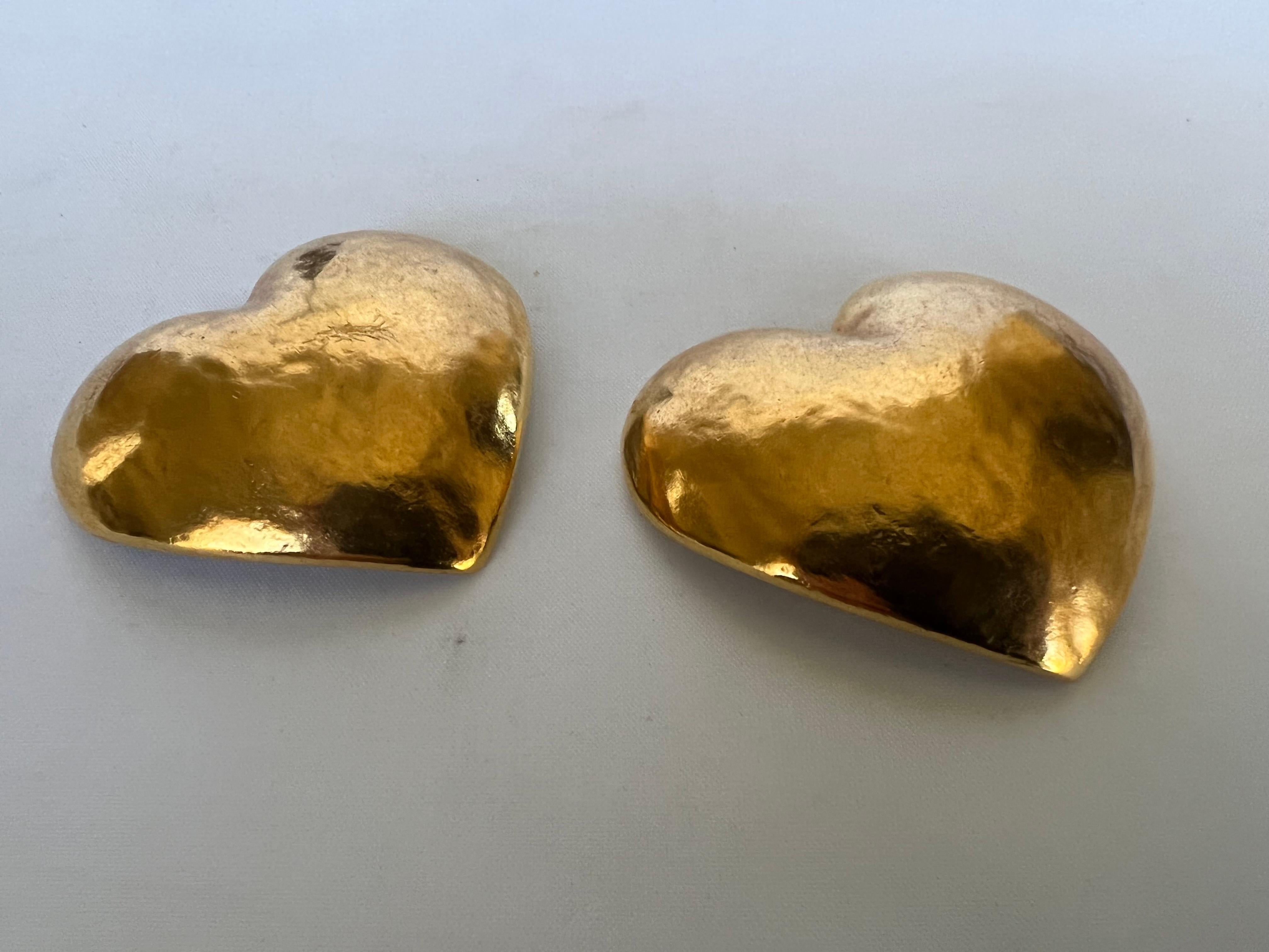 XL Vintage Yves Saint Laurent Gold Heart Earrings  In Excellent Condition For Sale In Palm Springs, CA