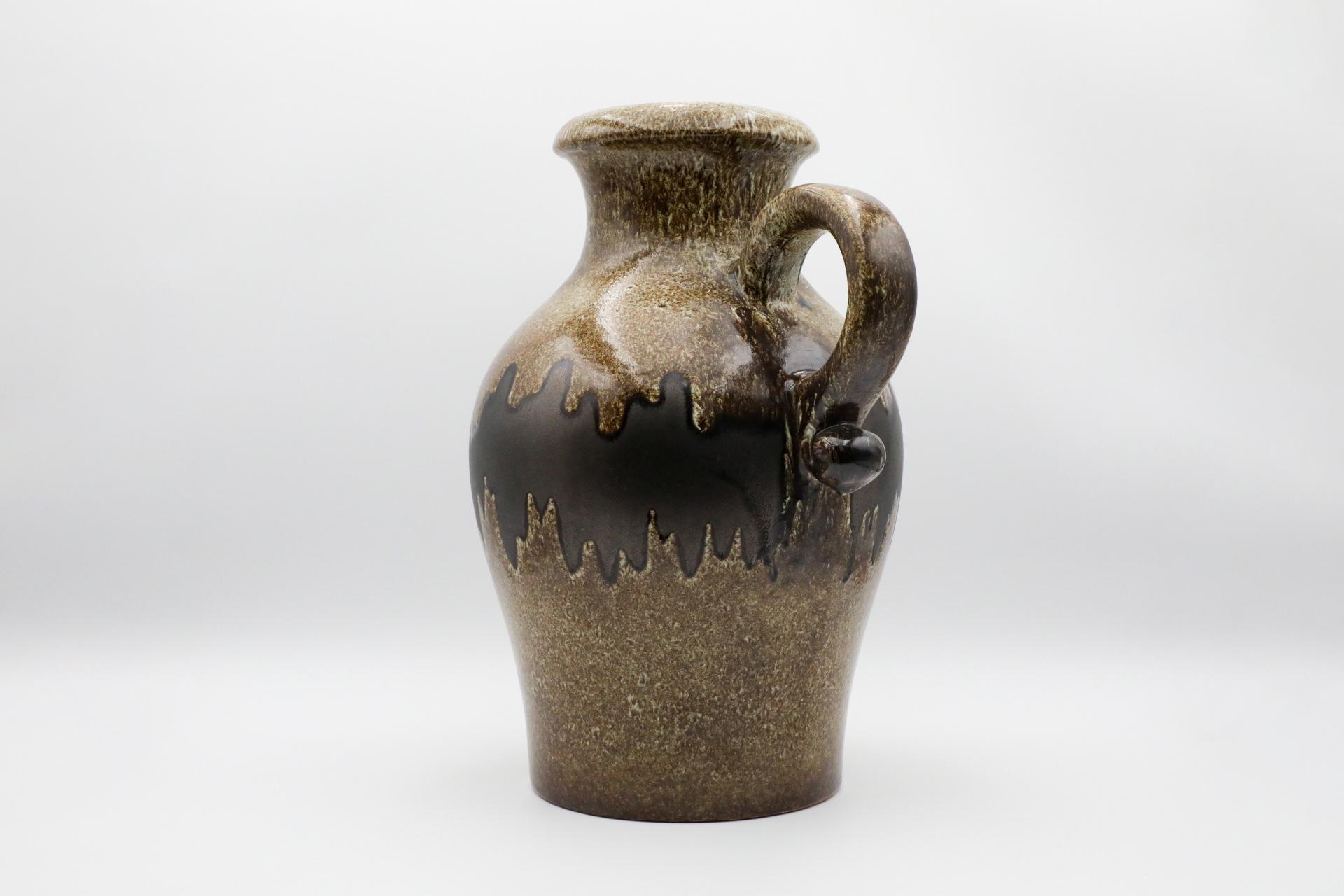 XL West German Brown Ceramic Jug, Textured Brown Glaze and Wavy Dark Brown Belt In Good Condition For Sale In Los Angeles, CA