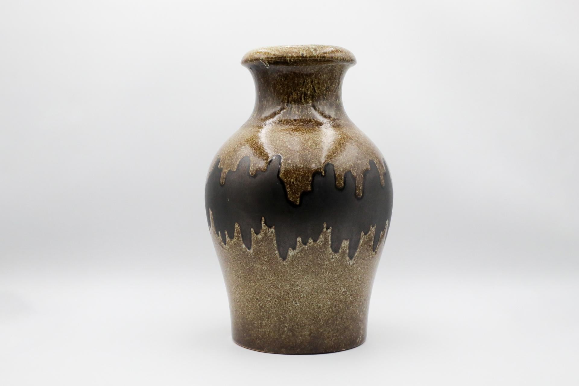 XL West German Brown Ceramic Jug, Textured Brown Glaze and Wavy Dark Brown Belt For Sale 2
