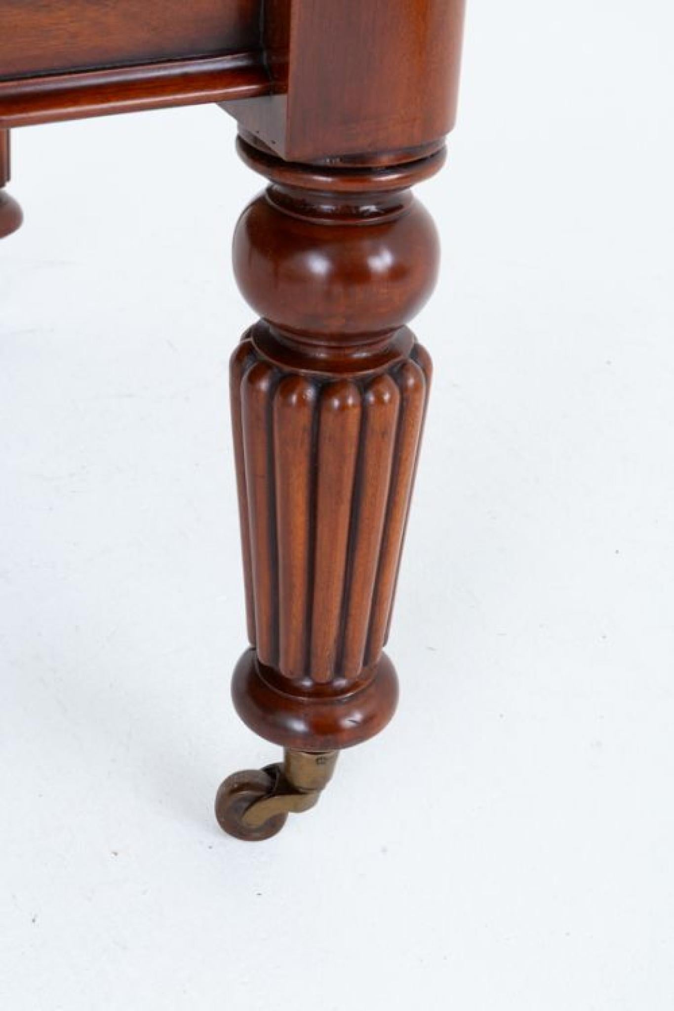 XL William IV Dining Table 14 Seater Extending Mahogany In Good Condition For Sale In Potters Bar, GB