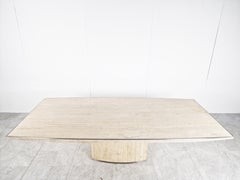 Table de salle manger en travertin signe Willy Rizzo, 1970