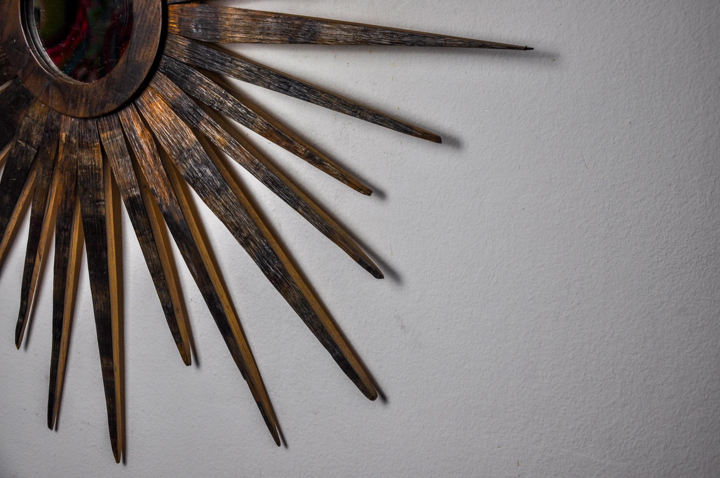 Francese Specchio solare XL in legno, Francia, 1960, 80 cm in vendita