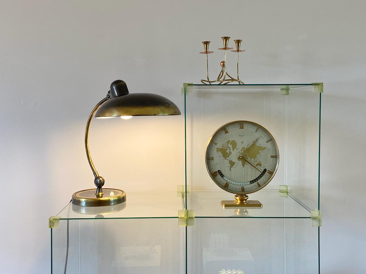 XLarge German Kienzle world time desk clock Heinrich Möller In Good Condition For Sale In Krefeld, DE