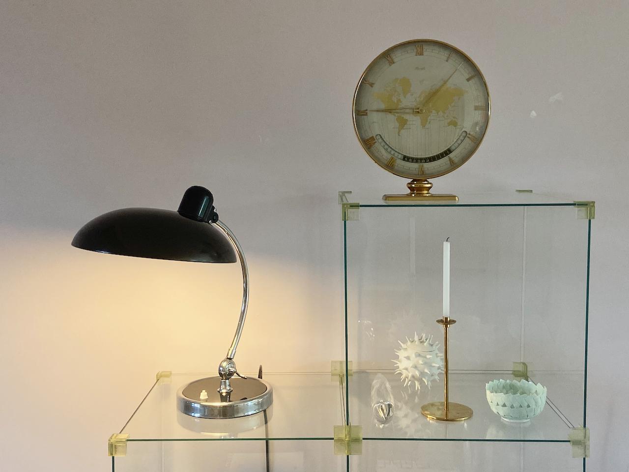 XLarge German Kienzle world time desk clock Heinrich Möller For Sale 2