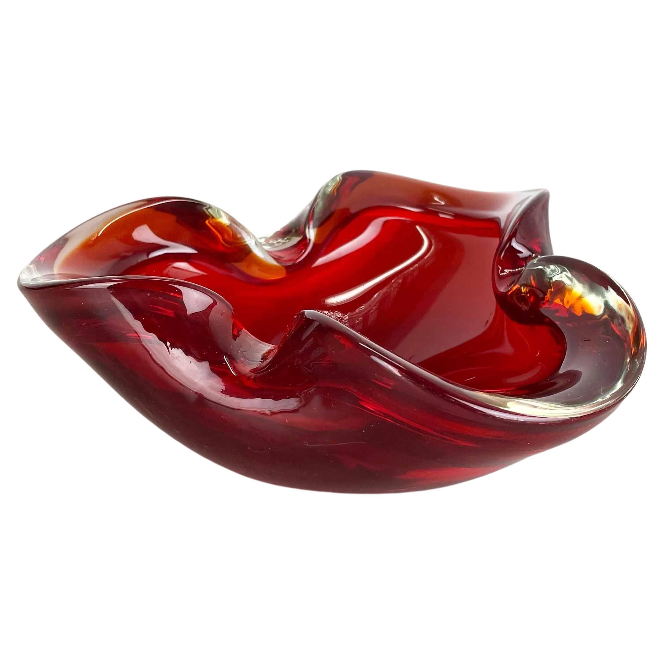 XLarge Murano Glass "RED" 1, 5Kg Bowl Element Shell Ashtray Murano, Italy, 1970s