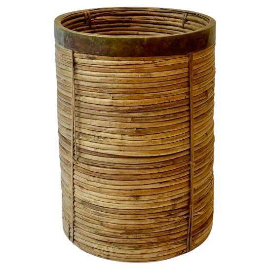 Cesta o jardinera XLarge de ratán y latón ca. 1970s