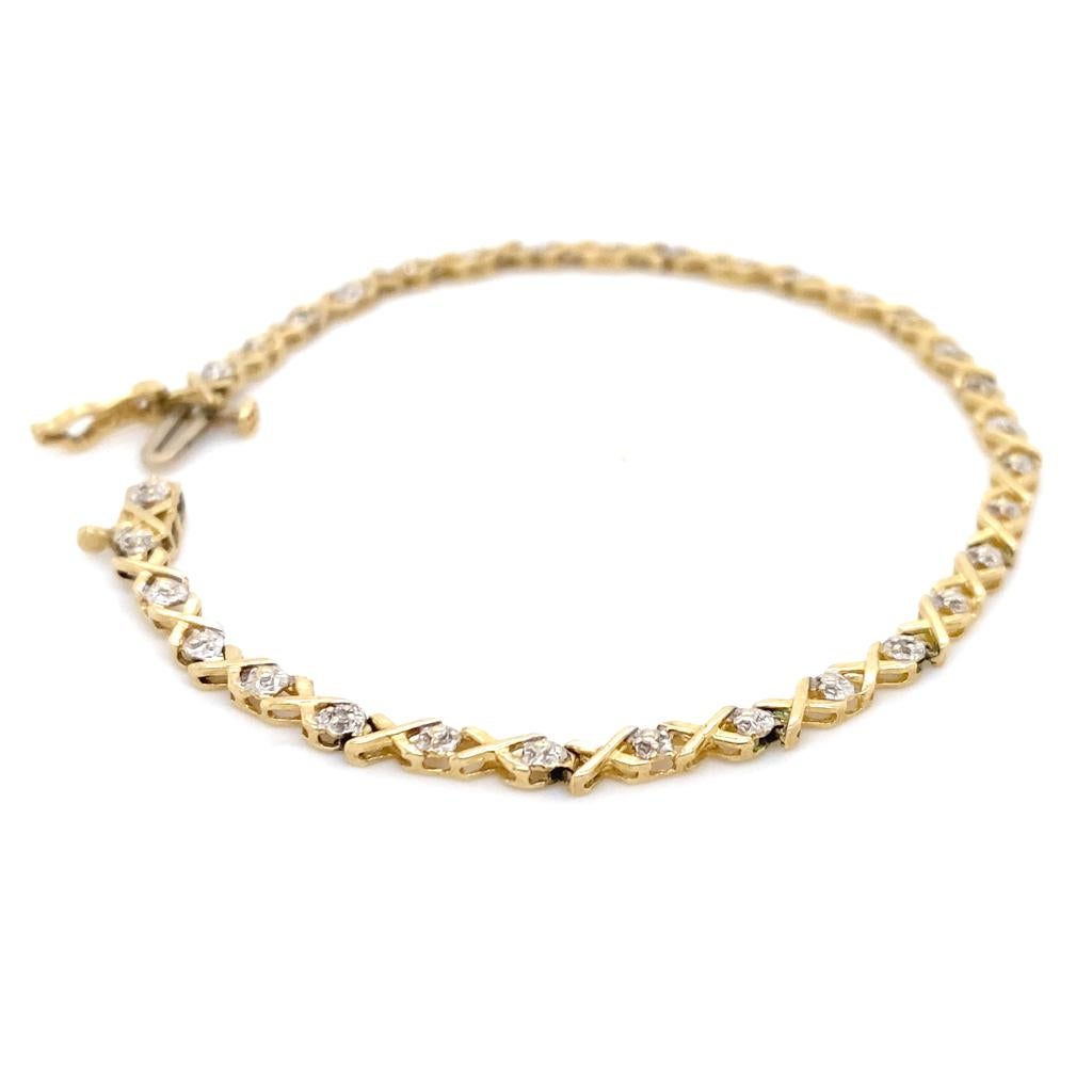XO Diamond Two-Tone Tennis Bracelet 0.15 Carats Diamonds 10K Gold In Excellent Condition For Sale In Austin, TX