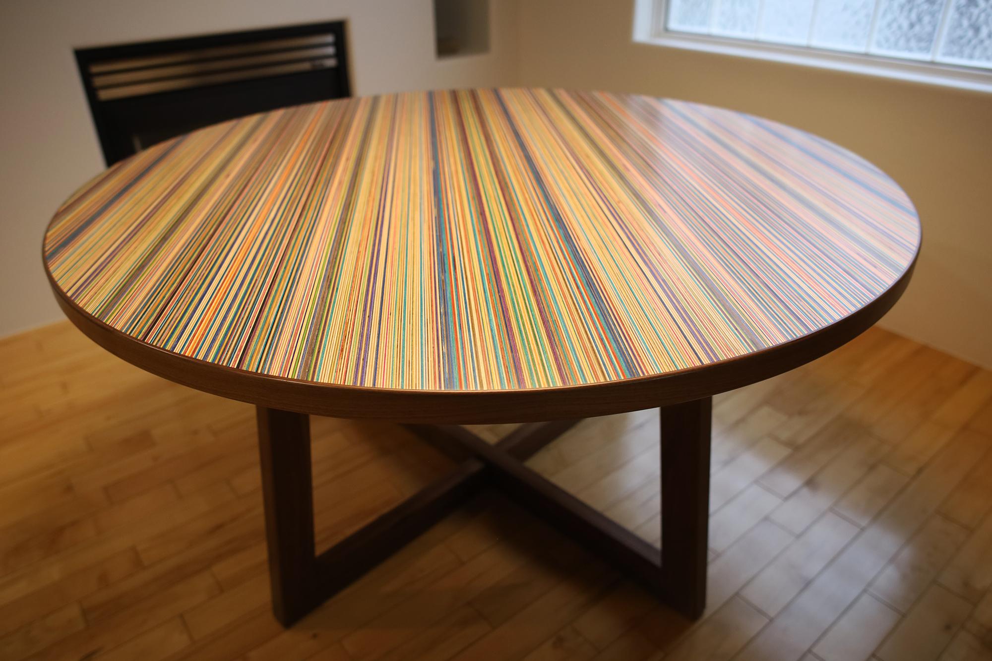 Travail du bois 'XO' Dining Table en vente