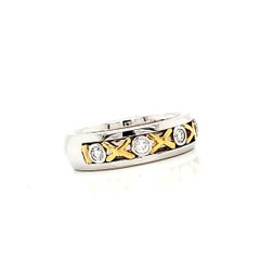 XOXO Round Diamond Engagement Ring