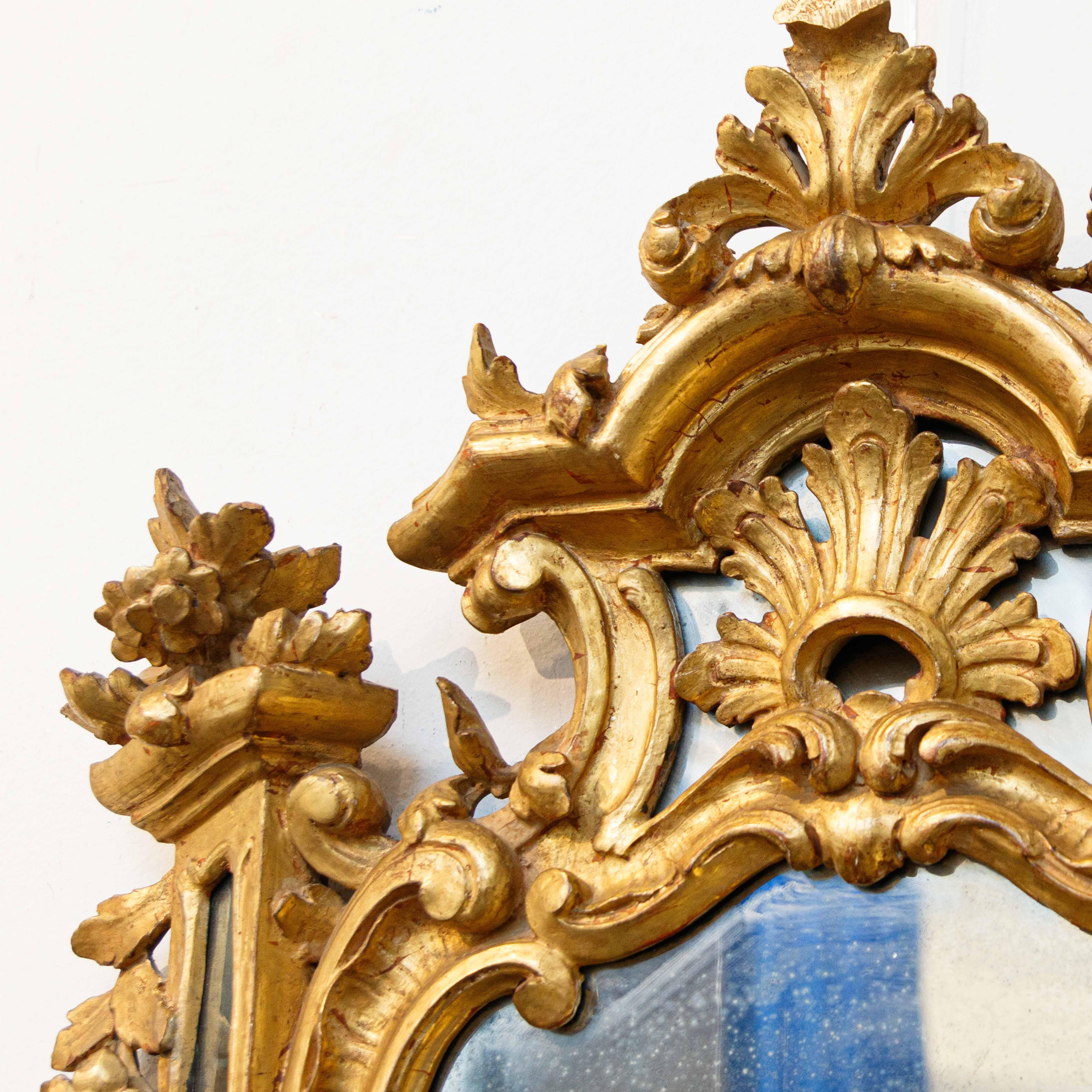 XVIIIe siècle  deux miroirs avec cadres architecturaux en vente 5