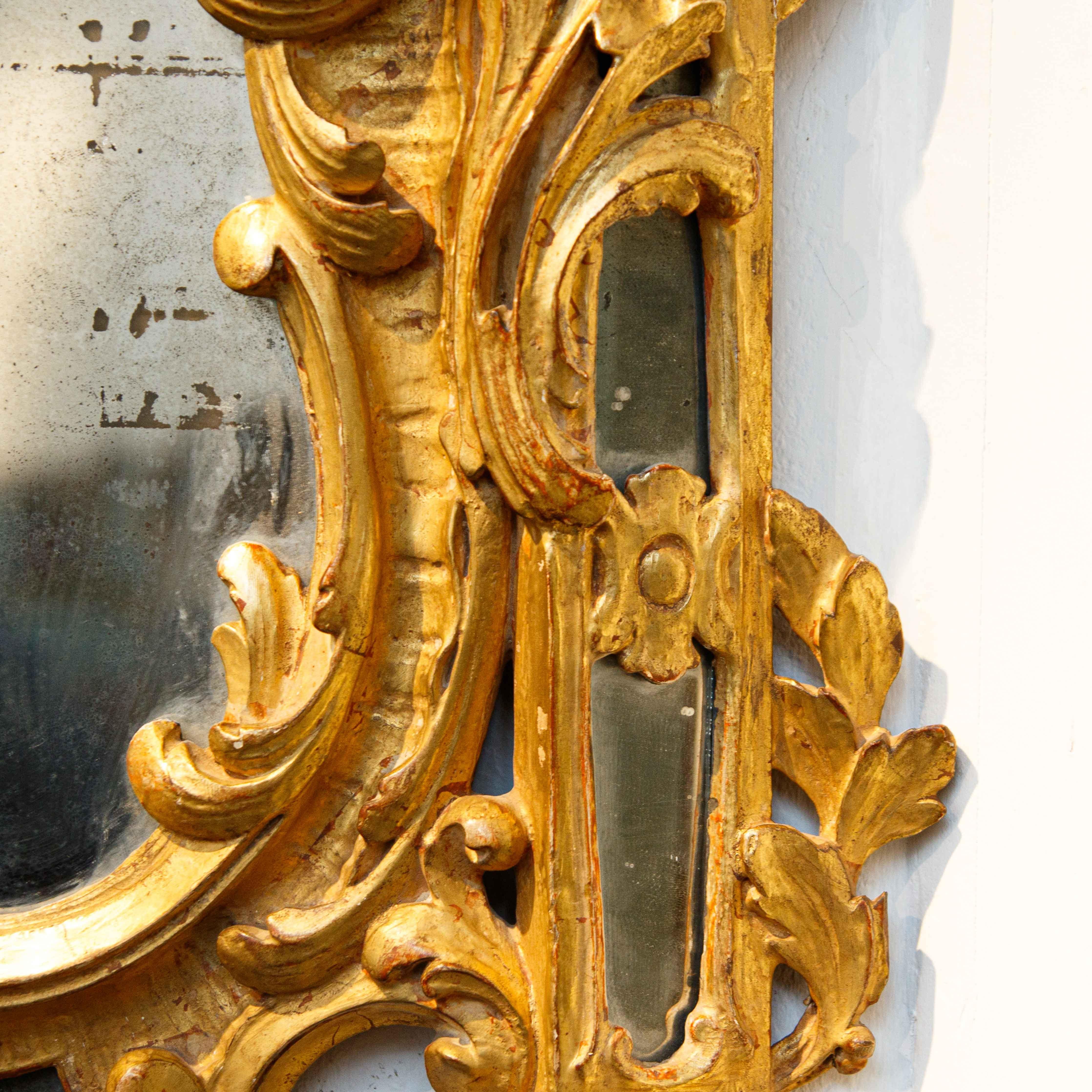 XVIIIe siècle  deux miroirs avec cadres architecturaux en vente 8